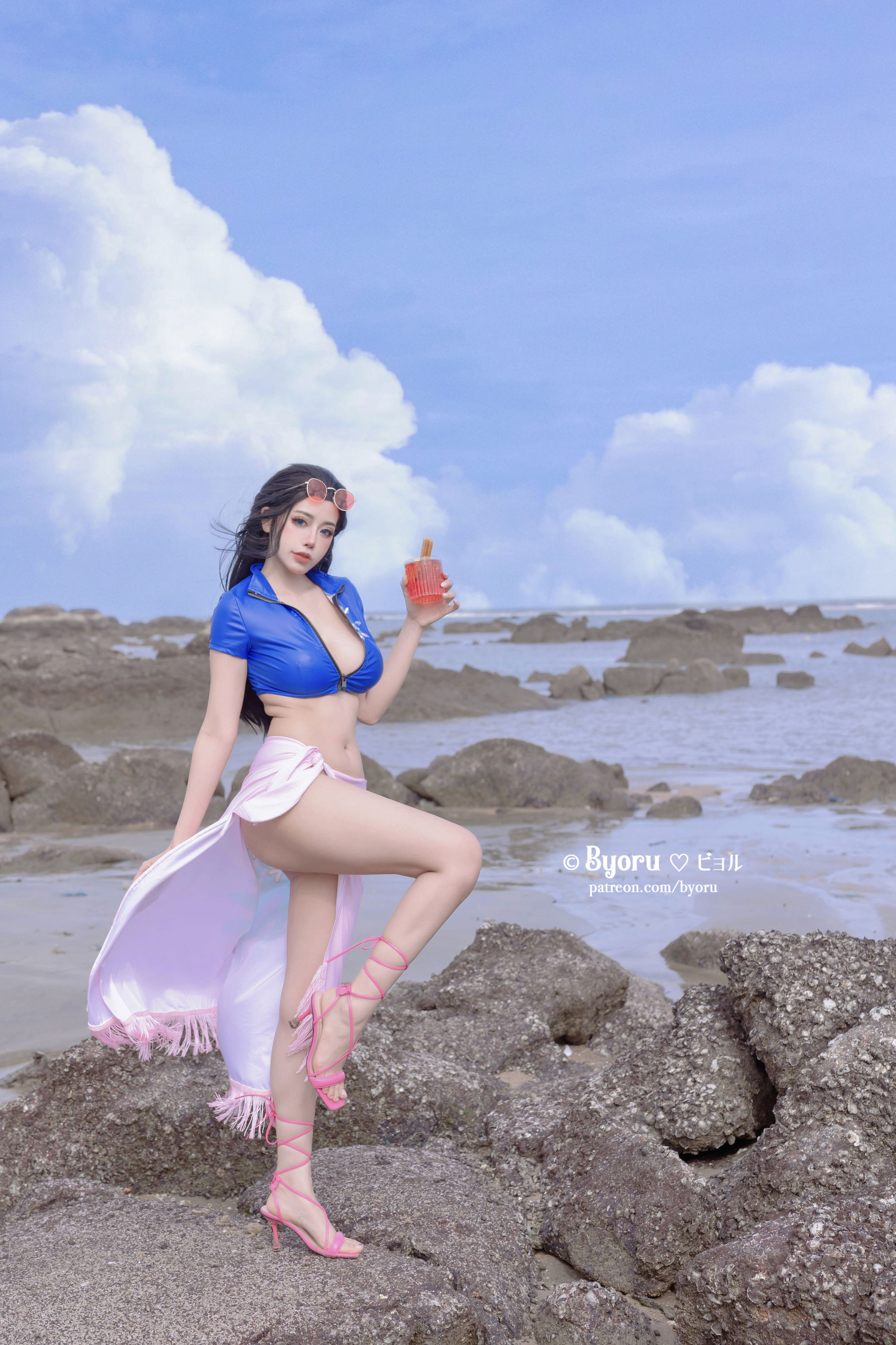 [福利COS] 日本性感萝莉Byoru - Nico Robin/(30P)