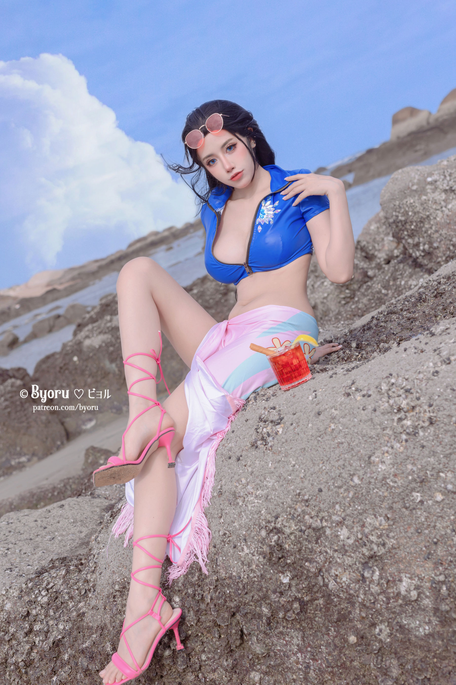 [福利COS] 日本性感萝莉Byoru - Nico Robin/(30P)