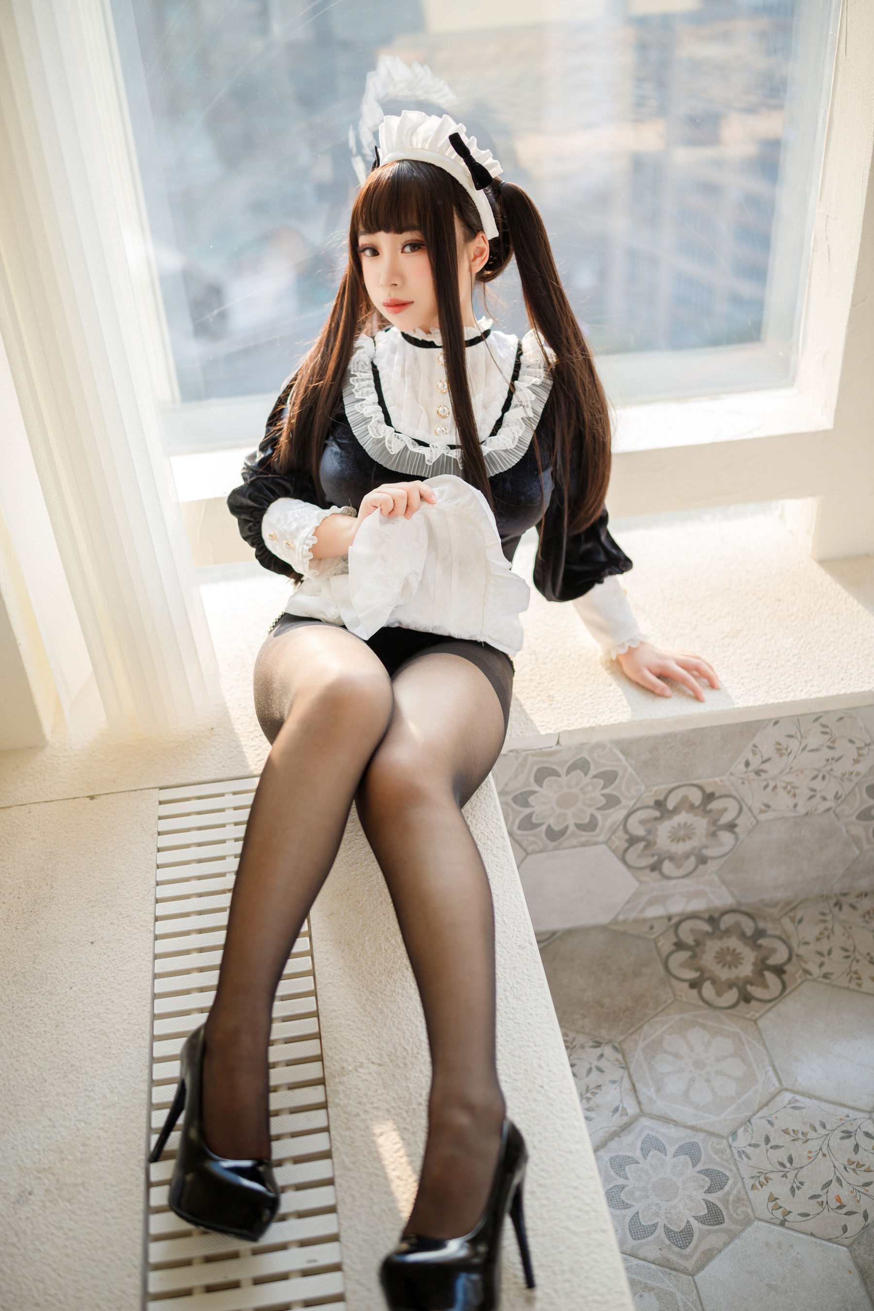 [福利COS] 胡桃猫Kurumineko - 更衣女仆/(71P)