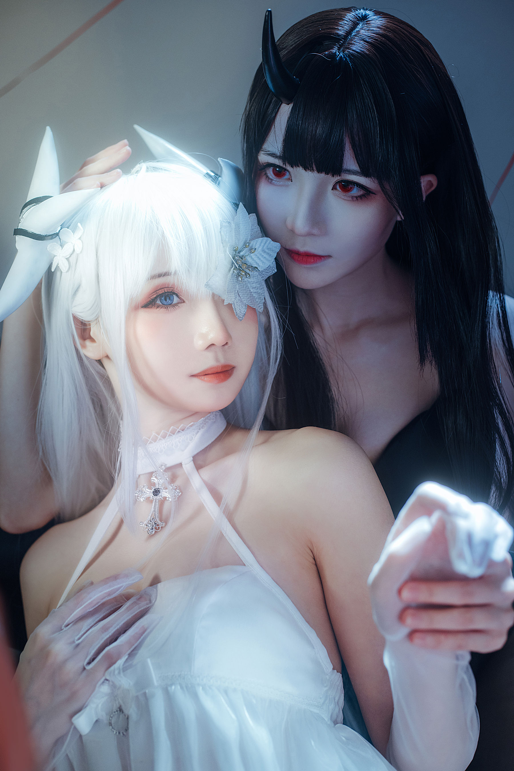 [福利COS] 焖焖碳&Tomoyo酱 - 碧蓝航线 埃姆登 双黑白夜之主/(29P)