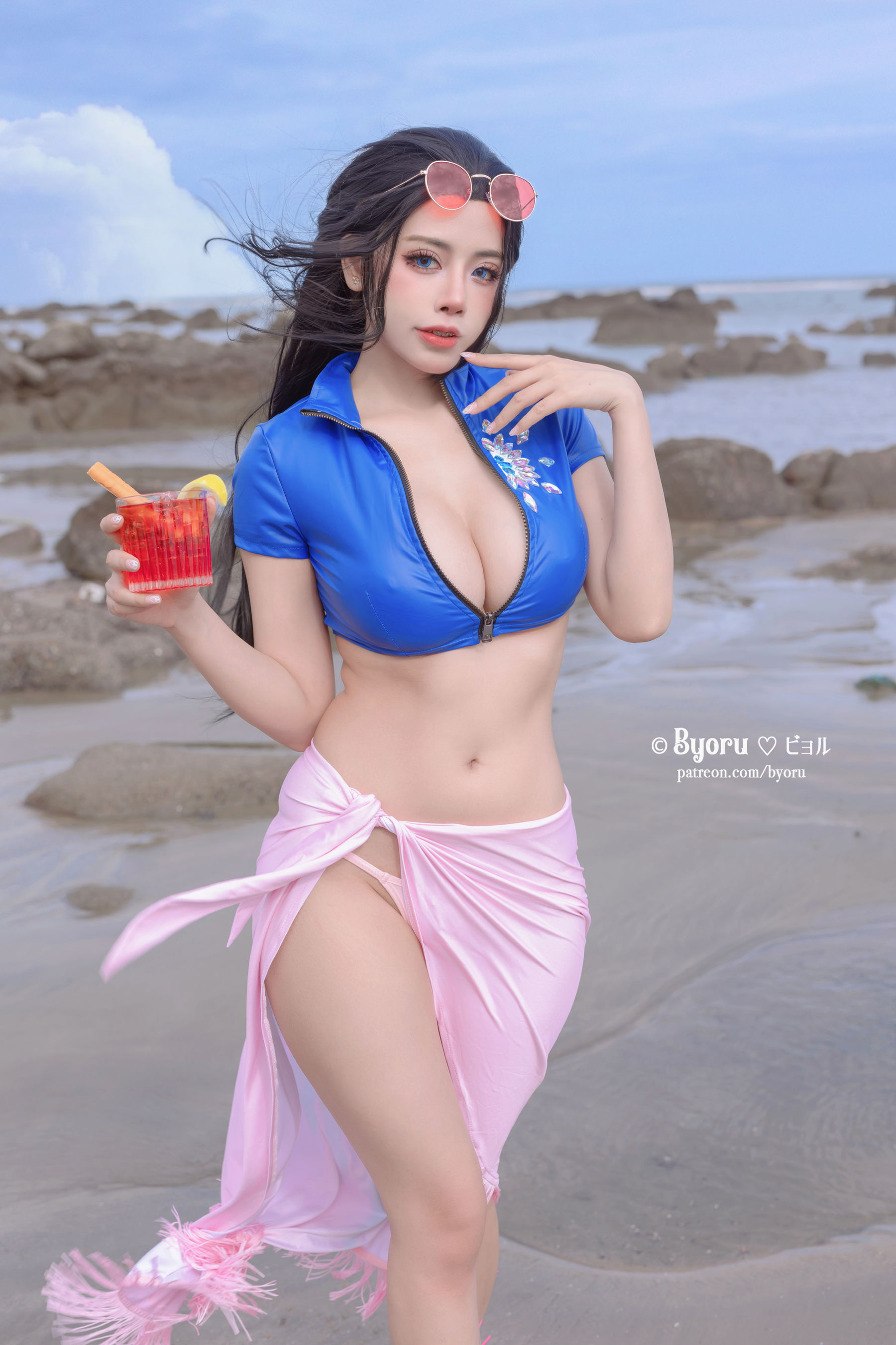 [福利COS] 日本性感萝莉Byoru - Nico Robin/(30P)