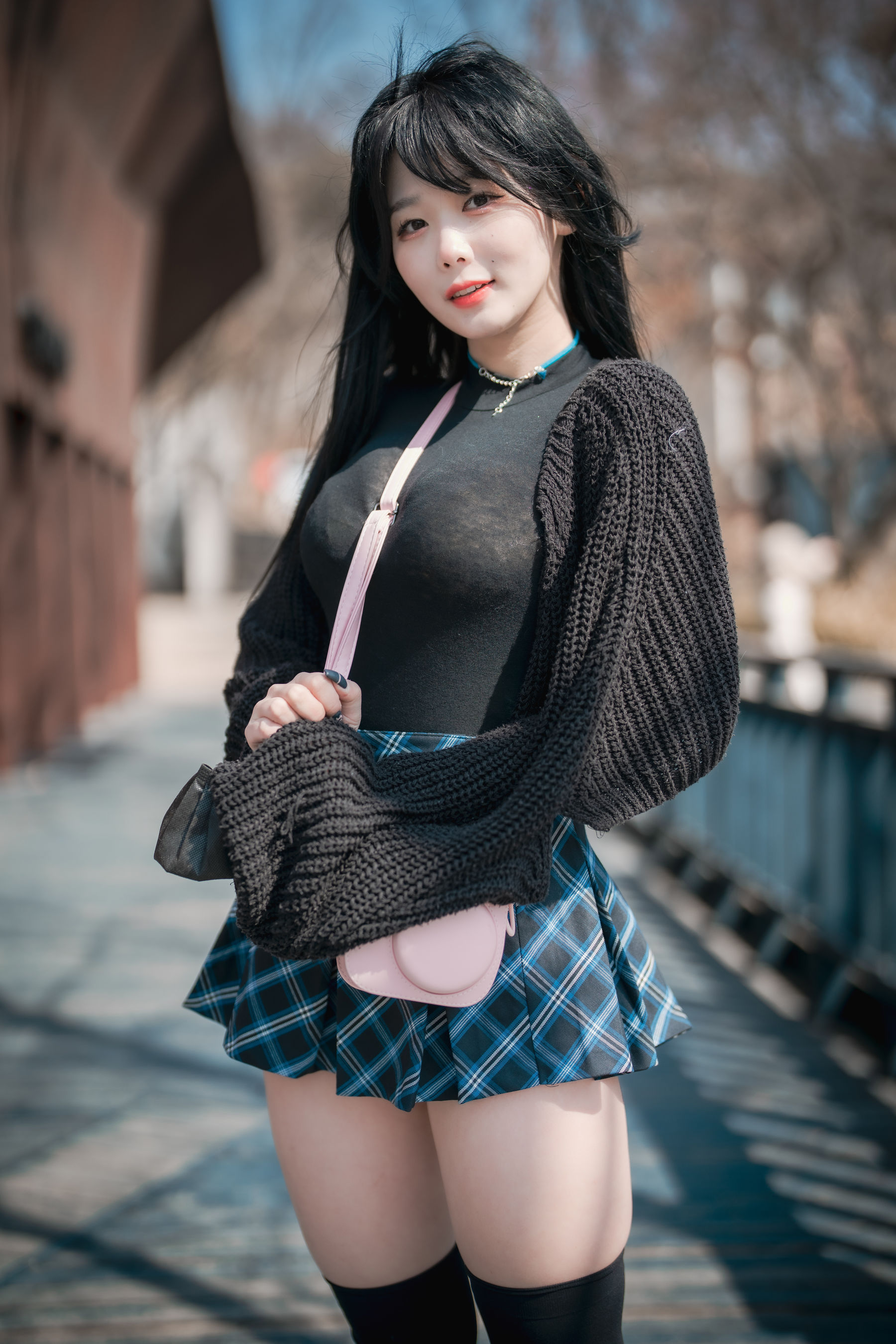 [DJAWA]  Zia - Early Spring Walk in March/(141P)