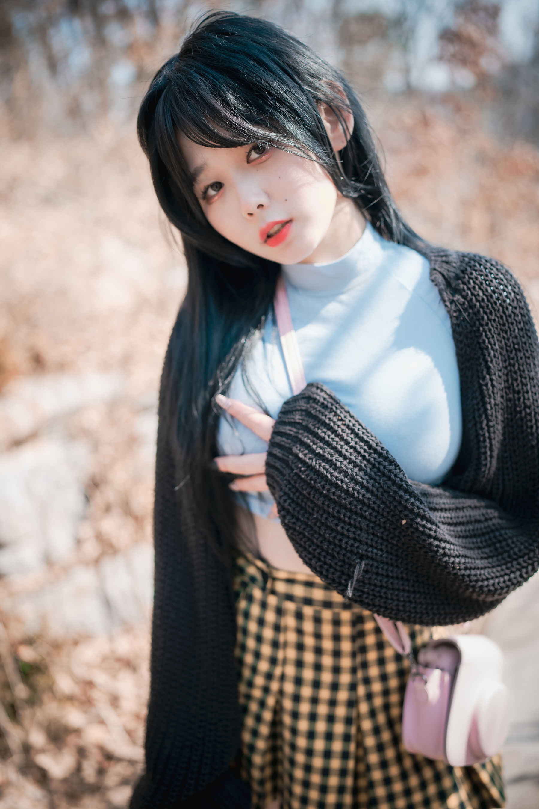 [DJAWA]  Zia - Early Spring Walk in March/(141P)