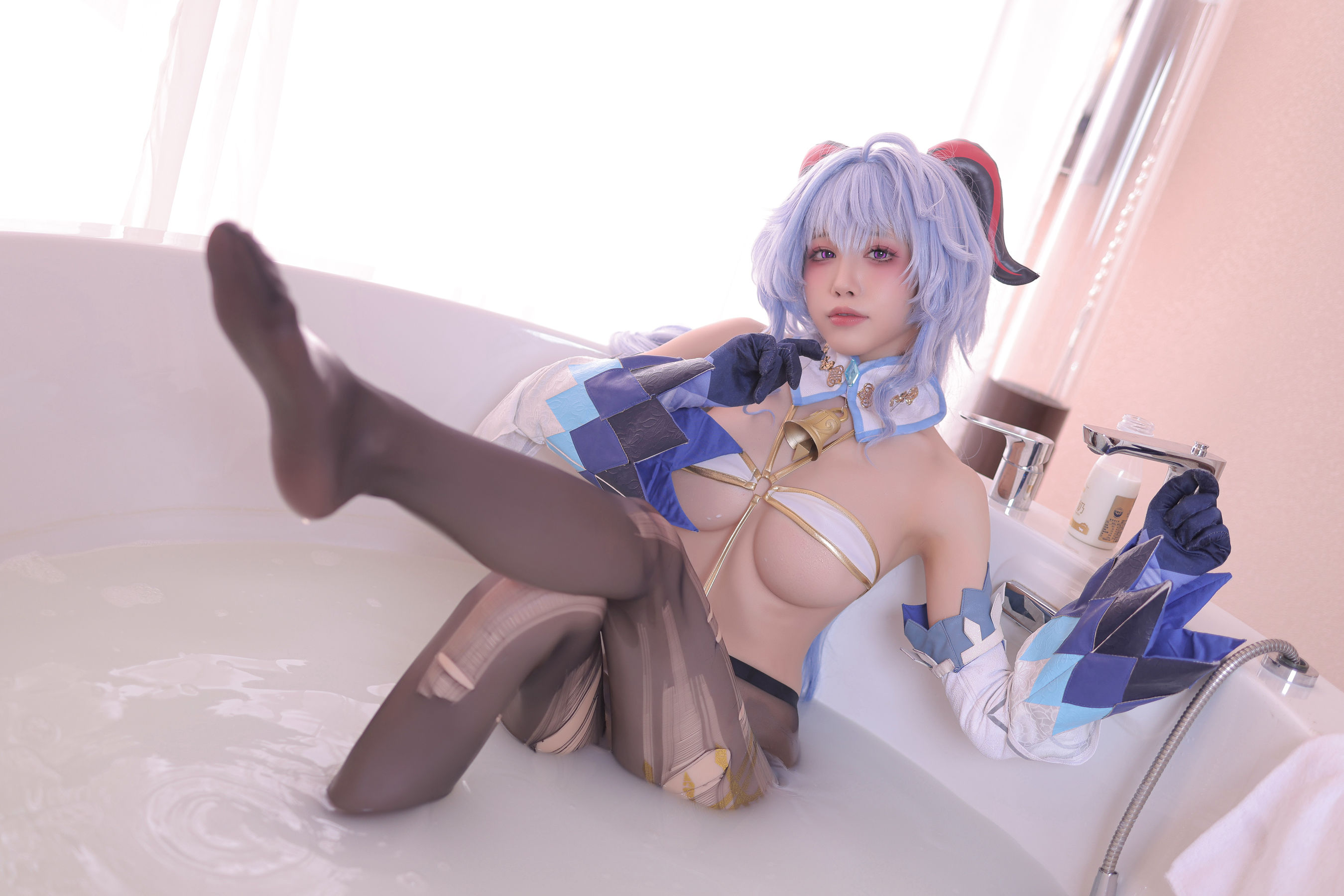 [福利COS] 动漫博主水淼aqua - 甘雨/(121P)