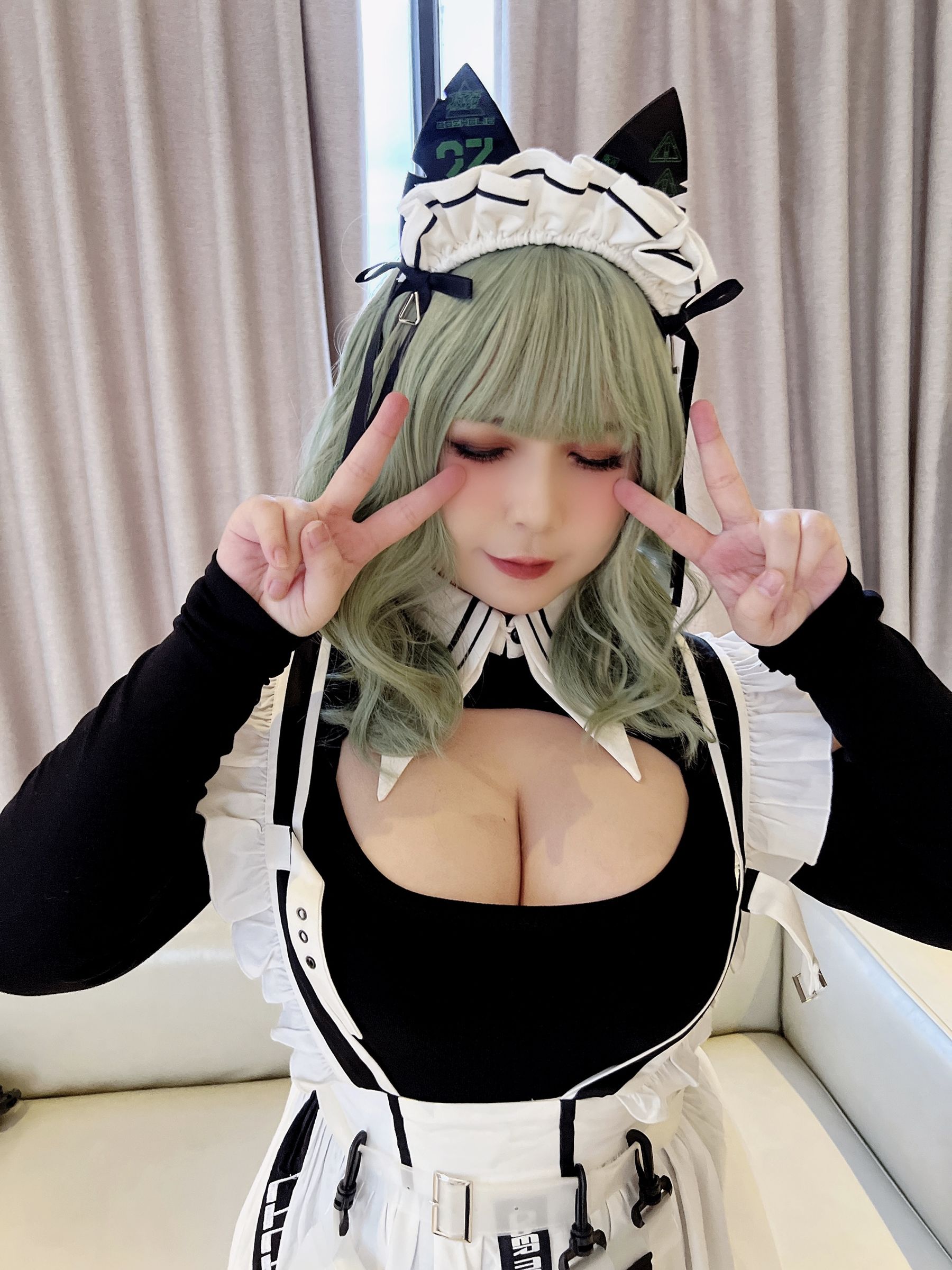 [福利COS] Uy Uy - Cyber Maid/(32P)