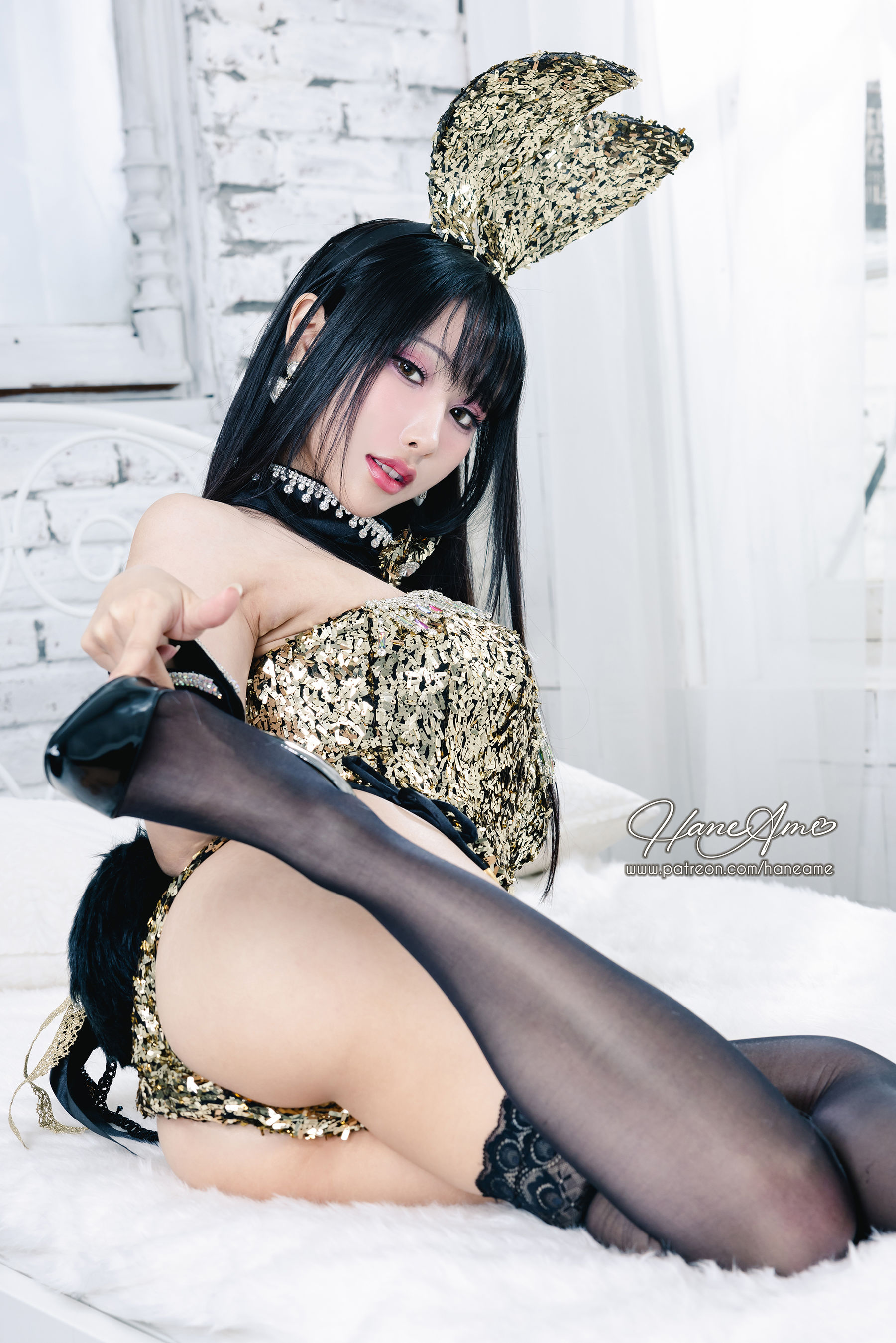 [福利COS] Hane Ame 雨波写真 - Original Dazzling Bunny 金炫兔女郎/(36P)