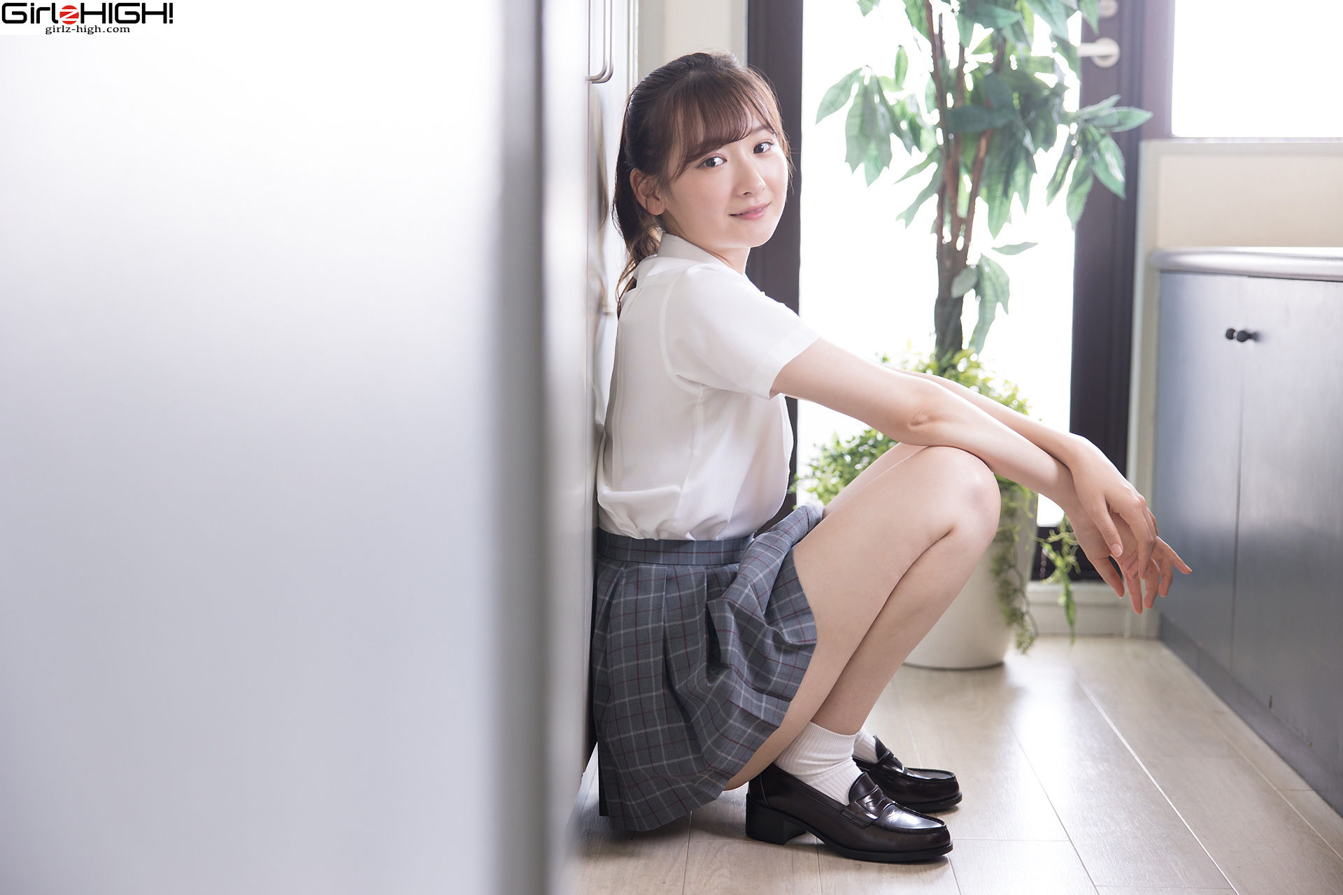 [Girlz-High] Asami Kondou 近藤あさみ - bfaa_084_001/(38P)