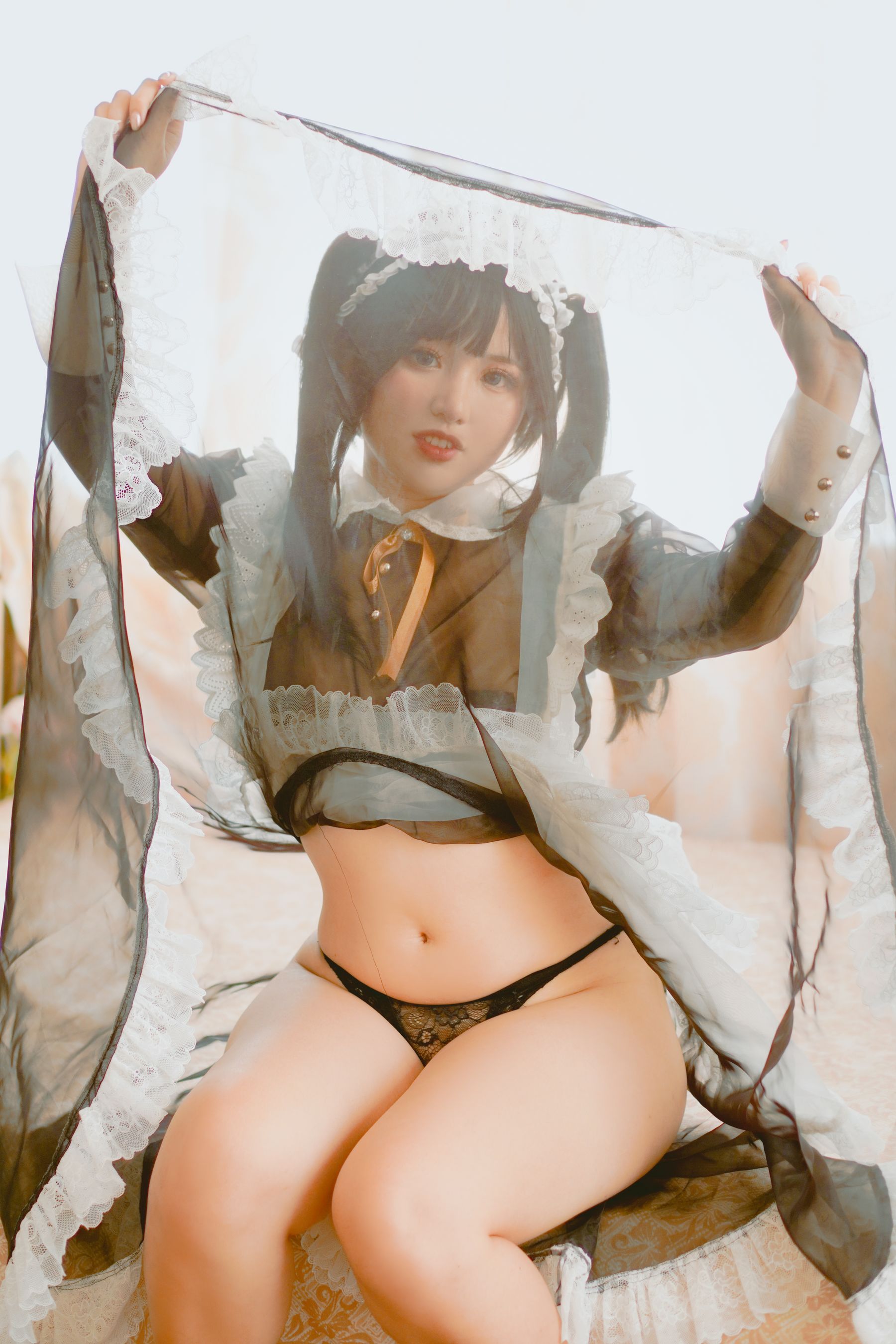 [福利COS] Chono Black - Transparent Maid/(16P)