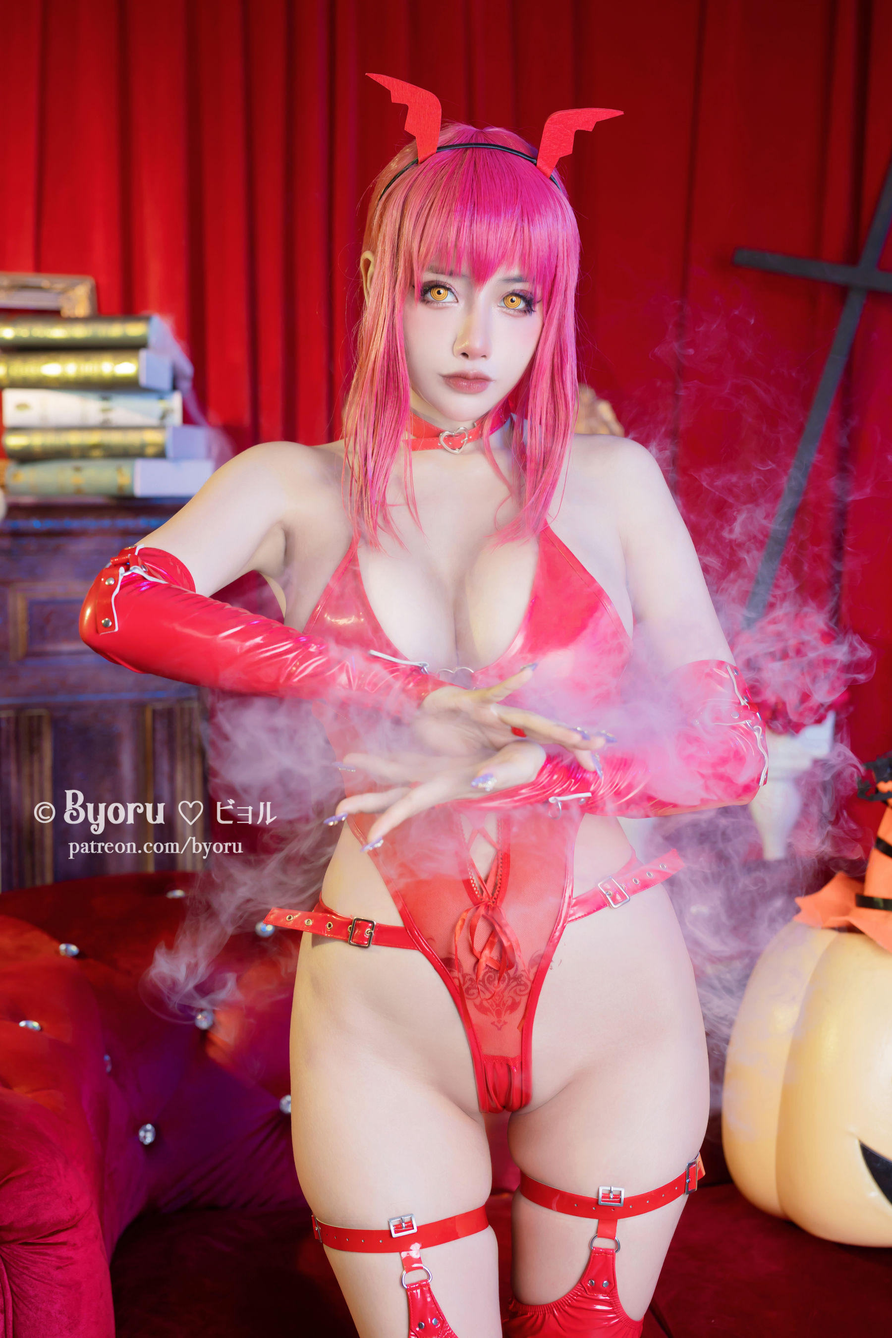 [福利COS] 日本性感萝莉Byoru - Makima Succubus/(16P)