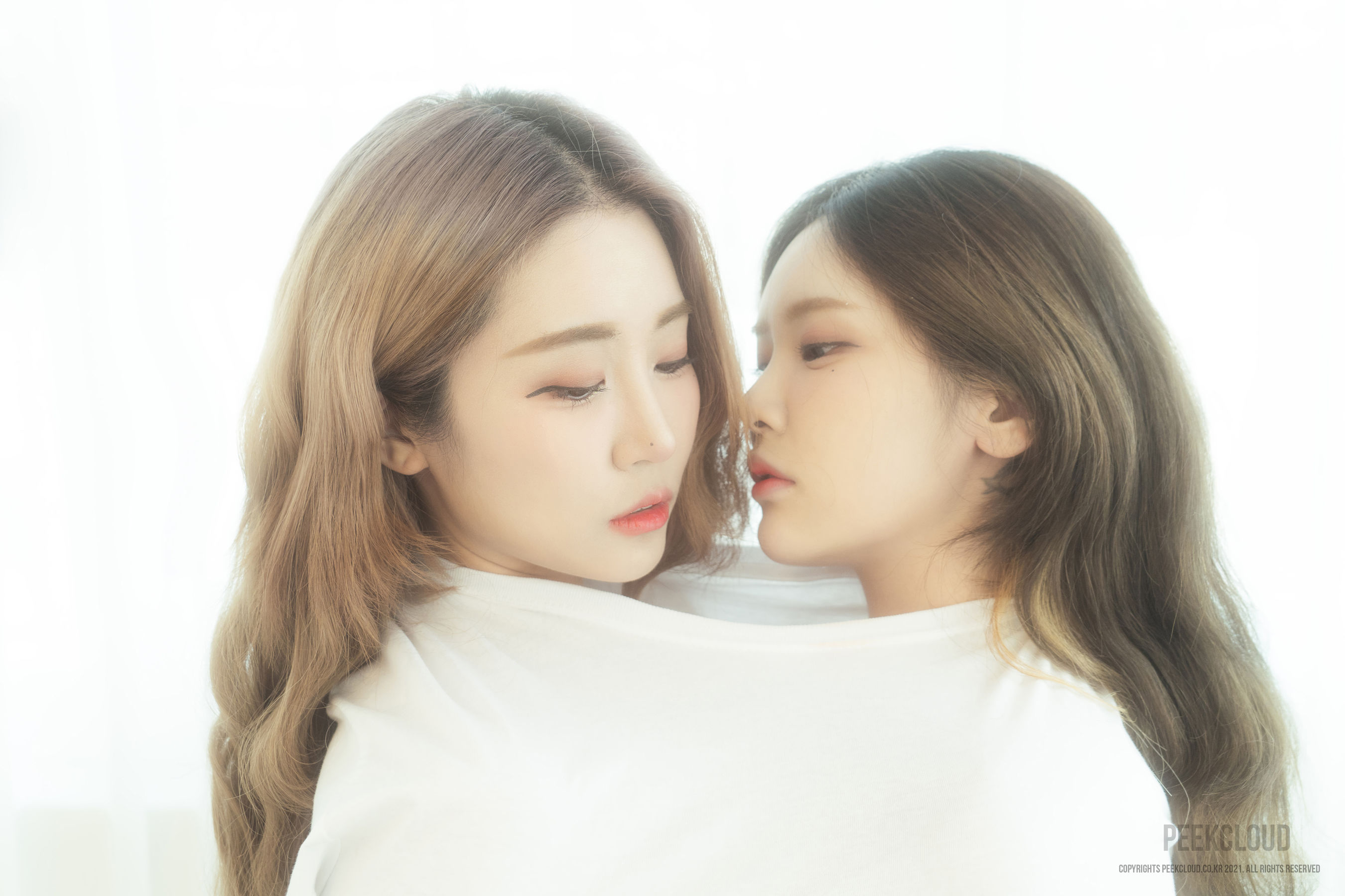 [PEEKCLOUD]  GirlCrush Bomi x Yuka - Christmas Twin Edition Xmas/(115P)