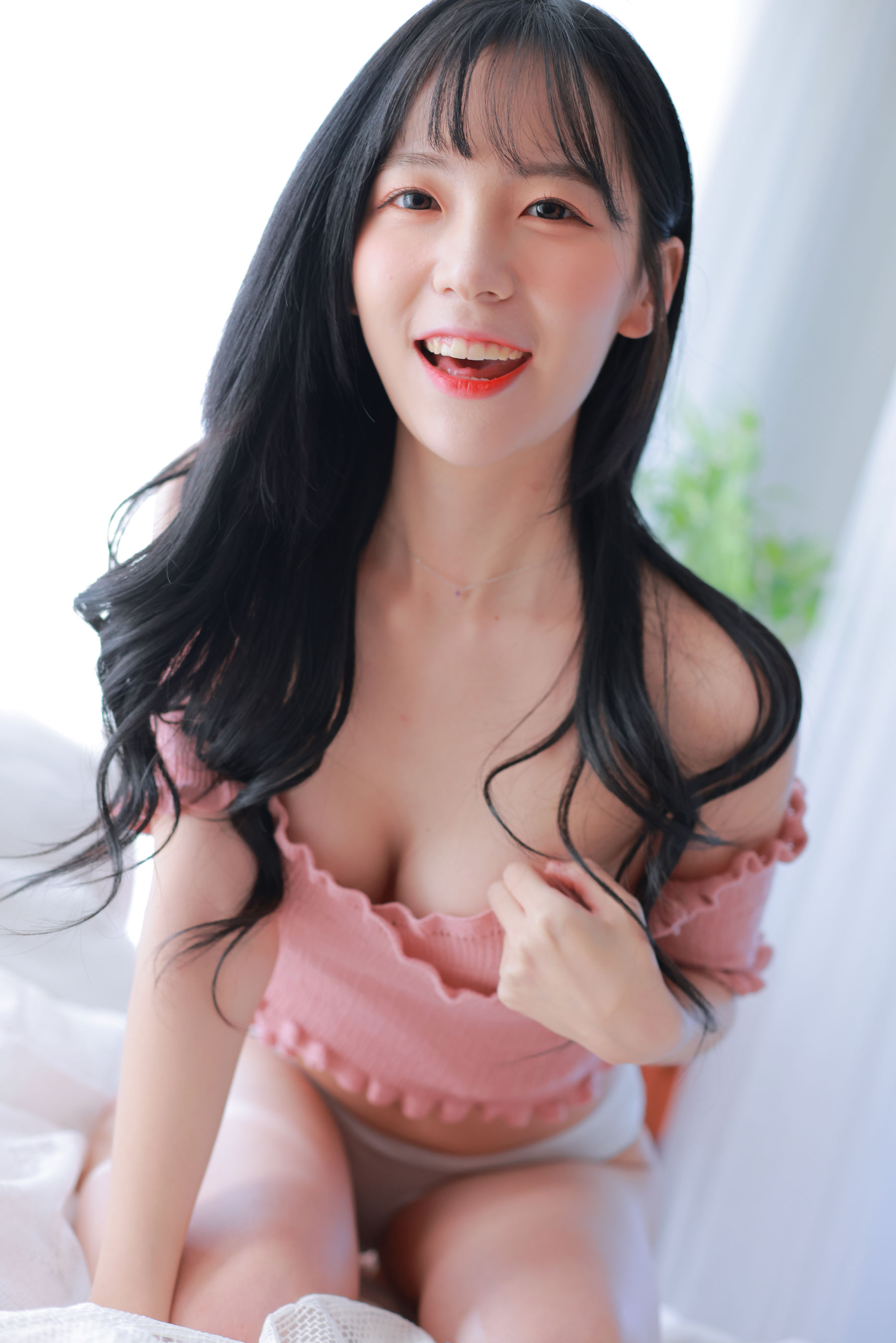 [福利COS] PATREON  Sovely - Housekeeper Photo Set Collection Part 2-1/(93P)