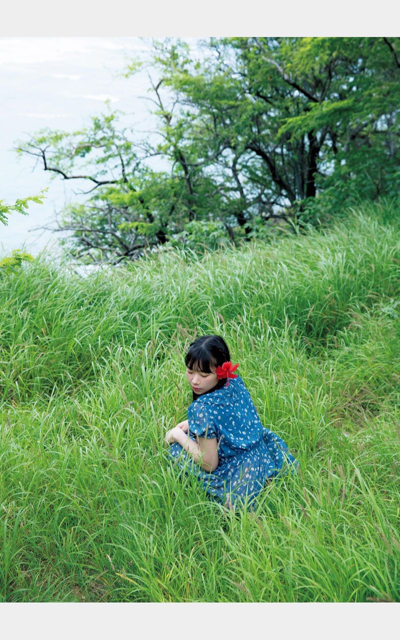 [photobook] Marina Nagasawa 長澤茉里奈 pocchi² A/(114P)