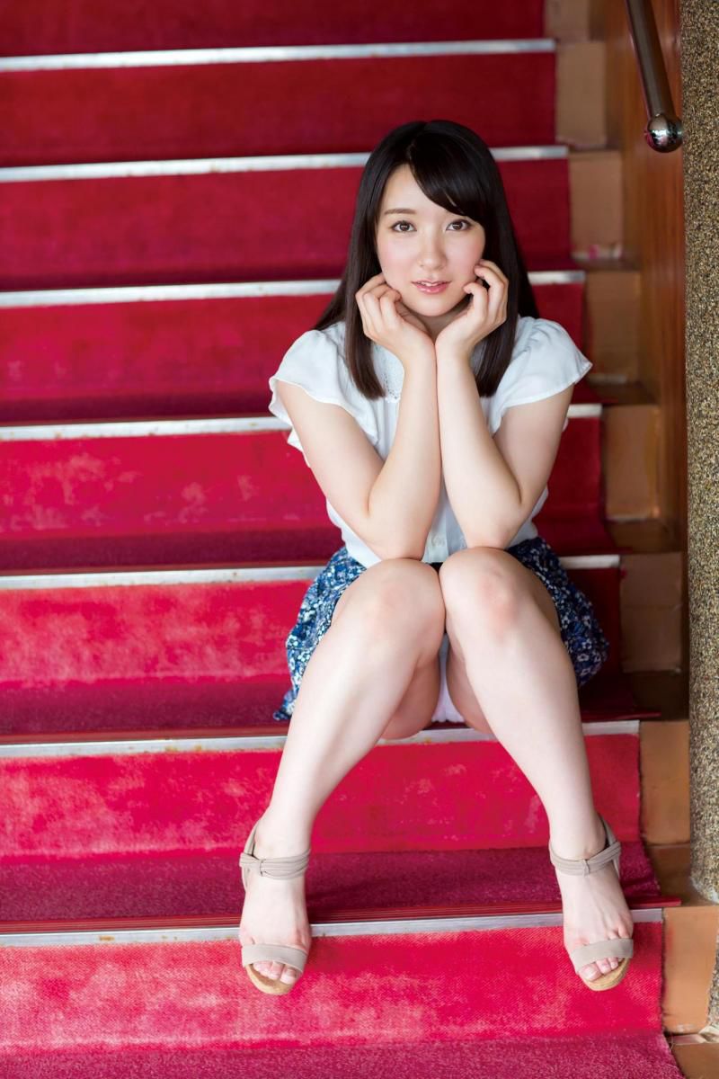 [photobook] Shiori Konno 紺野栞 - Together with Shiori 栞と一緒/(58P)