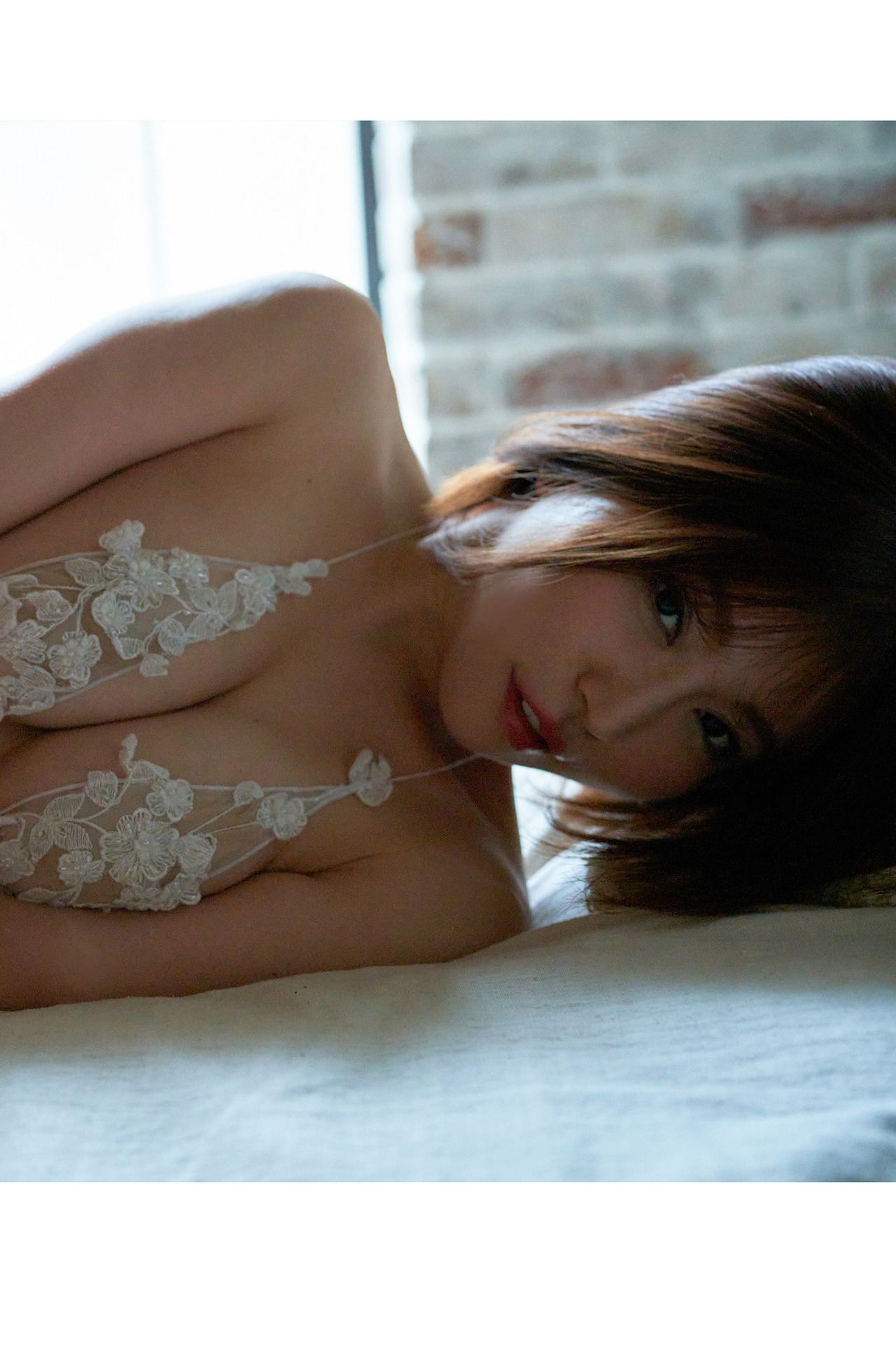 [photobook] Yui Furukawa 古河由衣 - Enchanted... 魅せられて…/(125P)