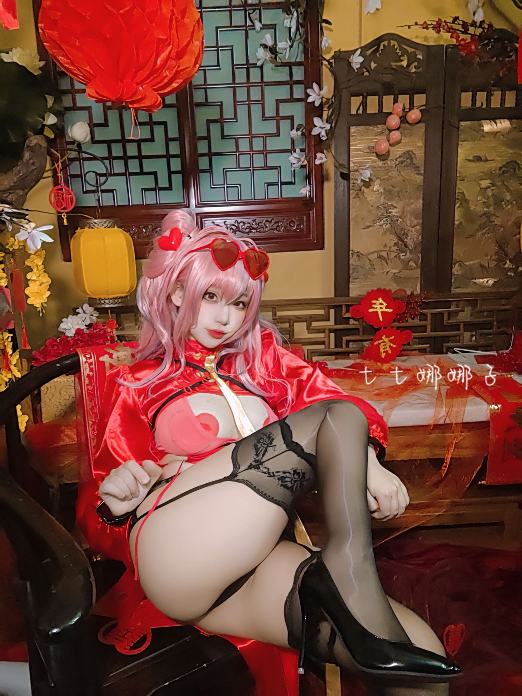 [福利COS] 七七娜娜子 - 布莱默顿新春旗袍/(108P)