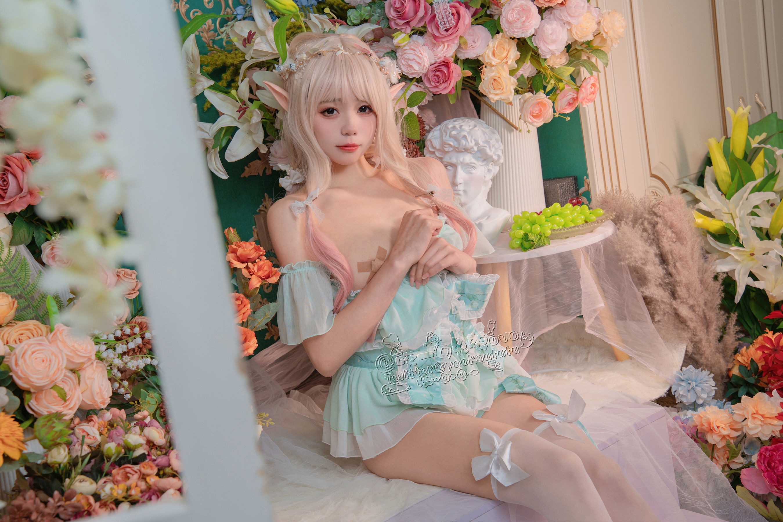 [福利COS] 咬一口兔娘 - 豌豆公主的秘密花房/(40P)