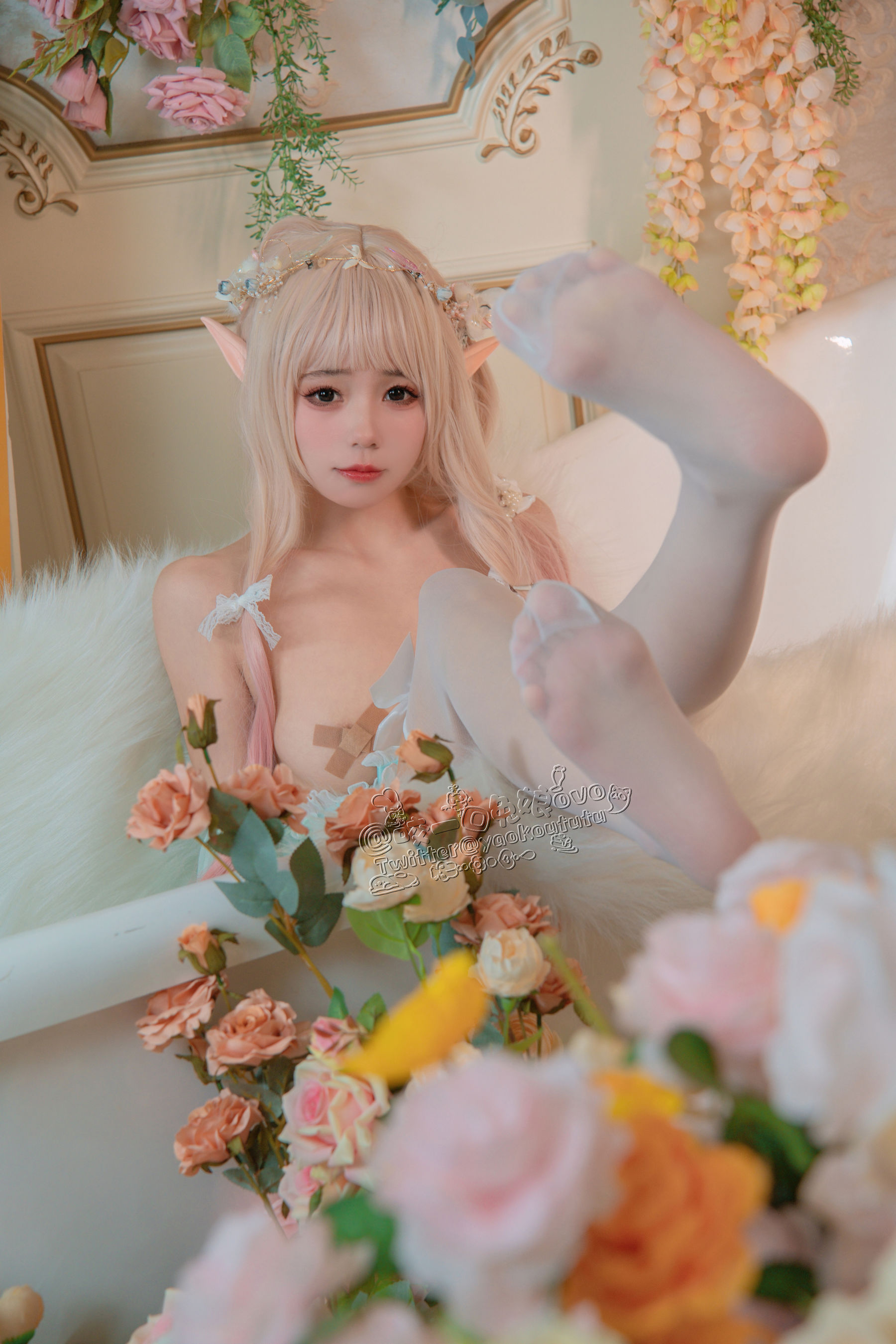 [福利COS] 咬一口兔娘 - 豌豆公主的秘密花房/(40P)