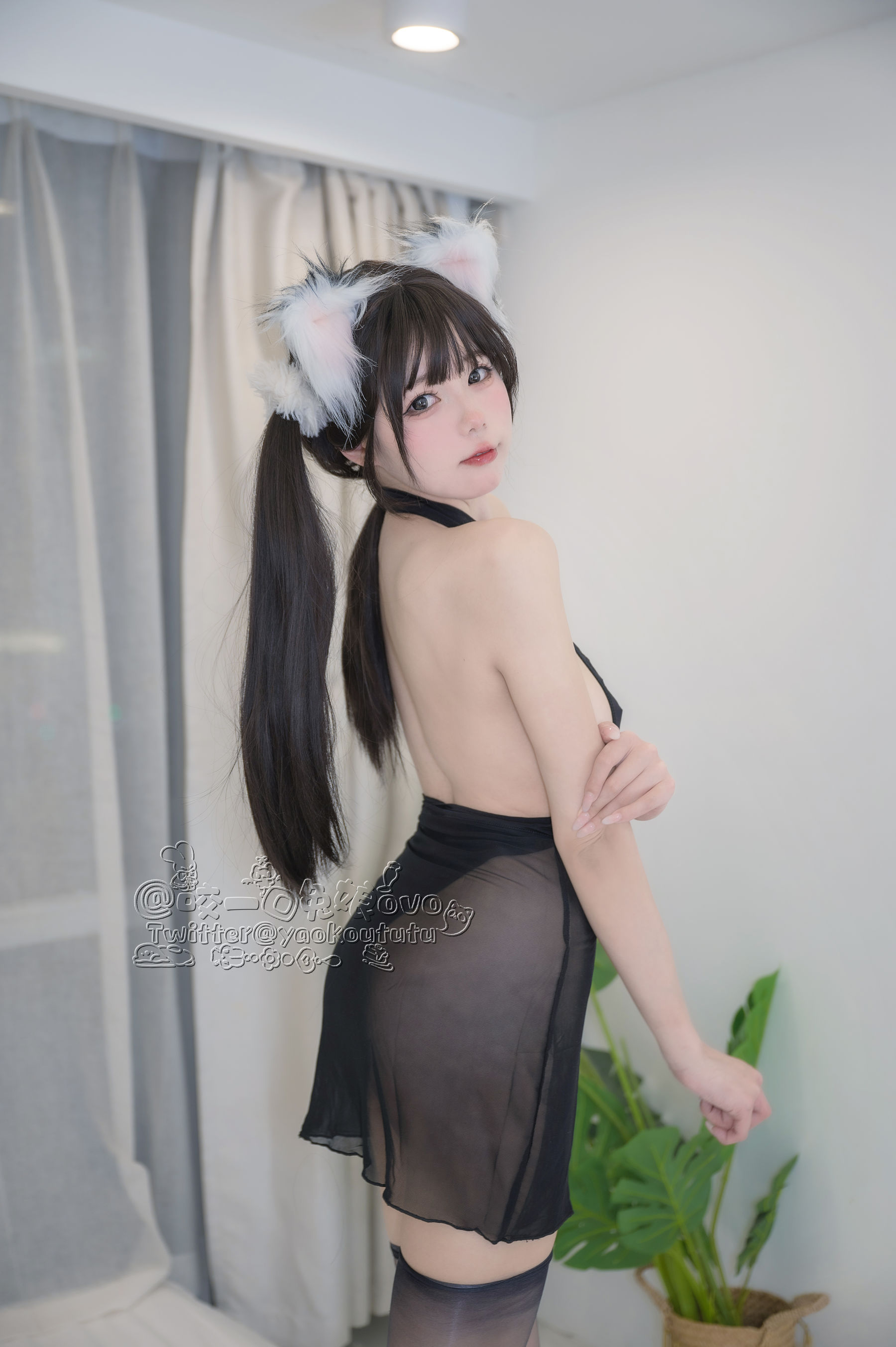 [福利COS] 咬一口兔娘 - 黑白配/(51P)