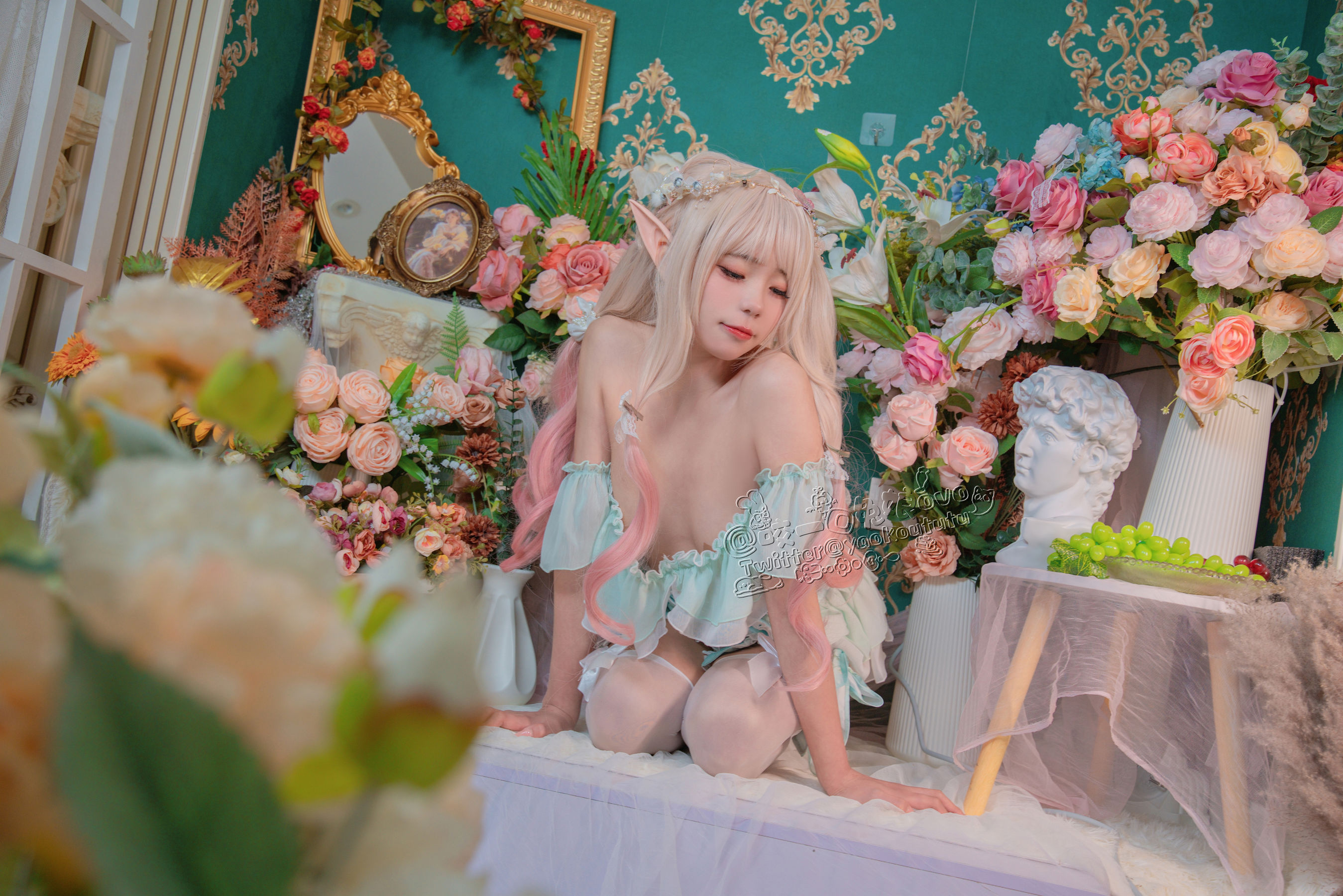 [福利COS] 咬一口兔娘 - 豌豆公主的秘密花房/(40P)