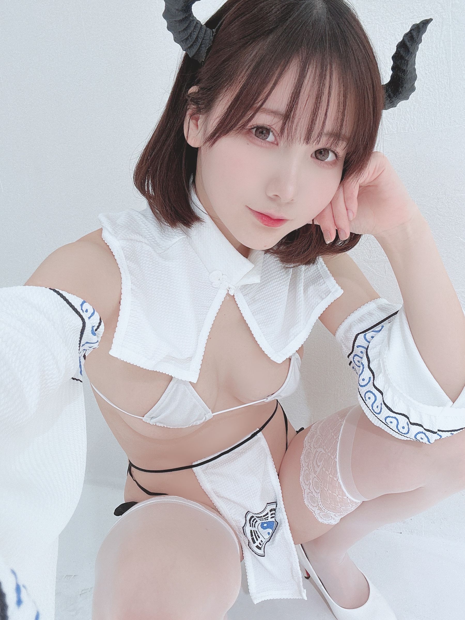 日本甜美COSER 萌萌的小牛/(18P)