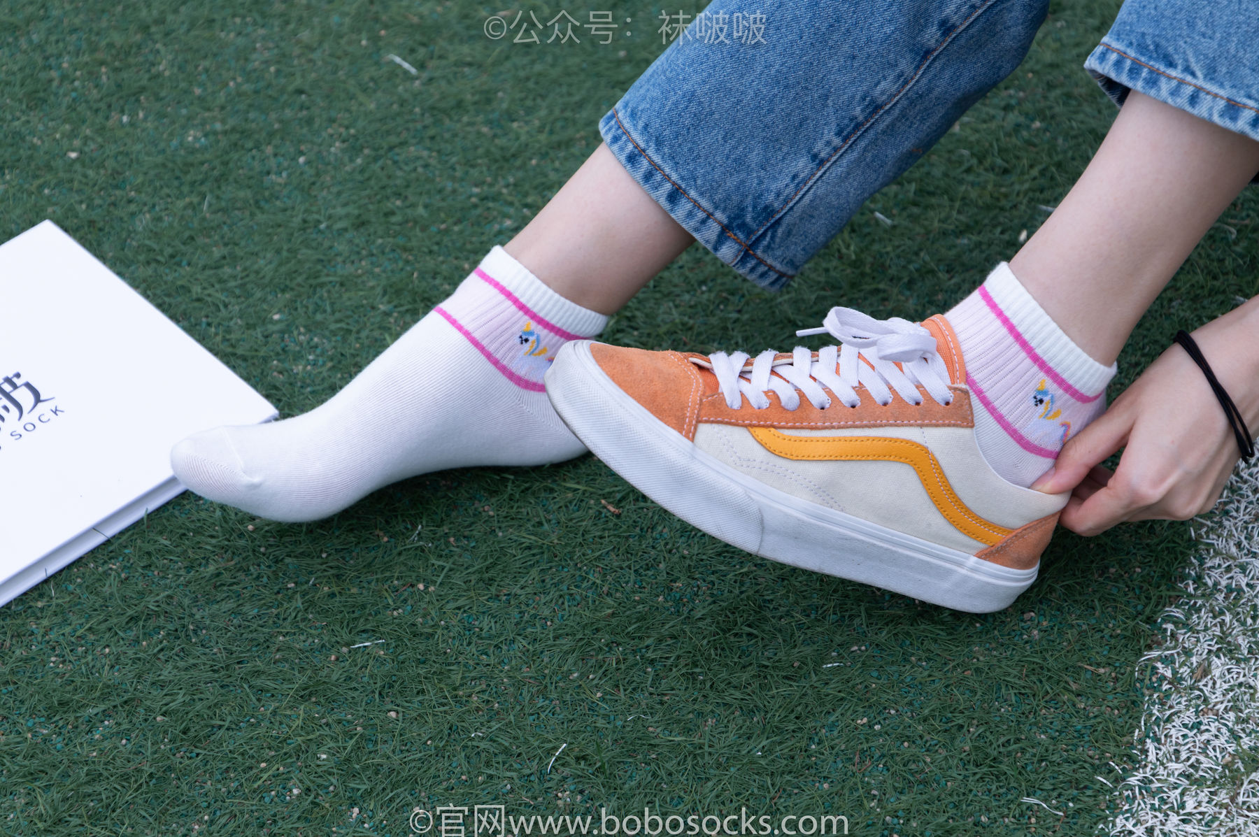 BoBoSocks袜啵啵 No.004 泡芙-vans帆布鞋、白棉袜、裸足/(127P)