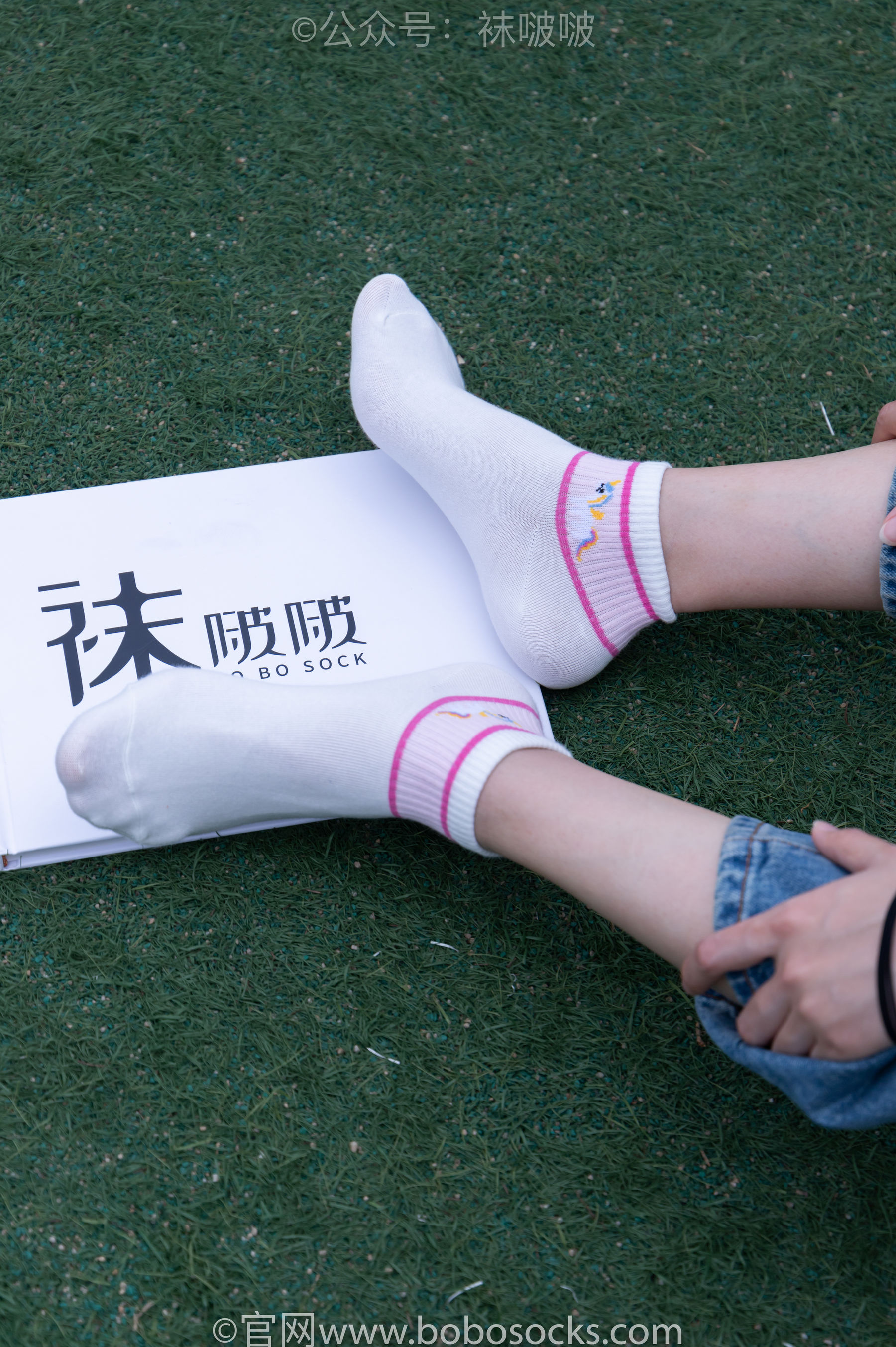 BoBoSocks袜啵啵 No.004 泡芙-vans帆布鞋、白棉袜、裸足/(127P)