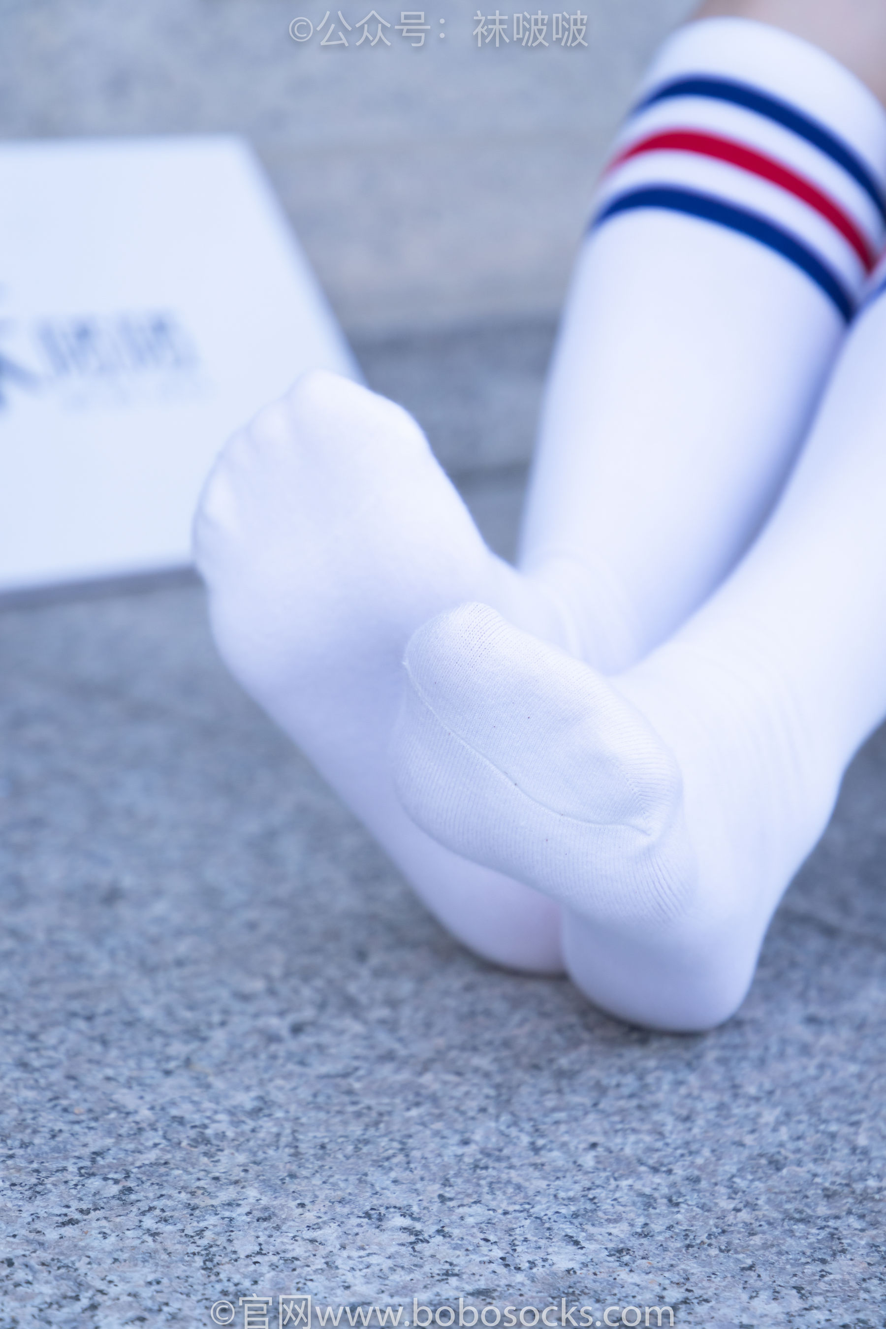 BoBoSocks袜啵啵 No.006 小米-运动鞋、白色小腿袜、裸足/(130P)