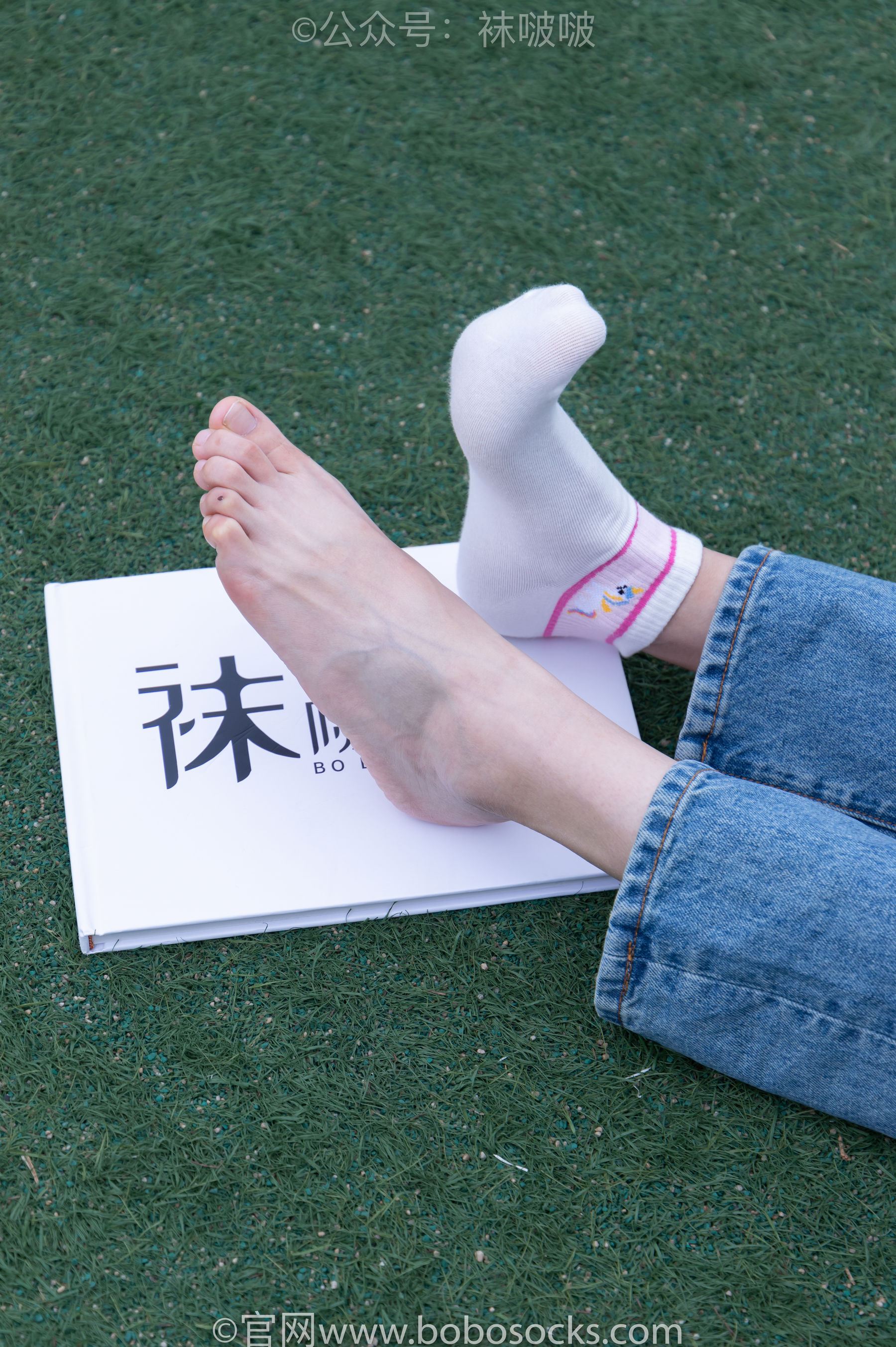 BoBoSocks袜啵啵 No.004 泡芙-vans帆布鞋、白棉袜、裸足/(127P)