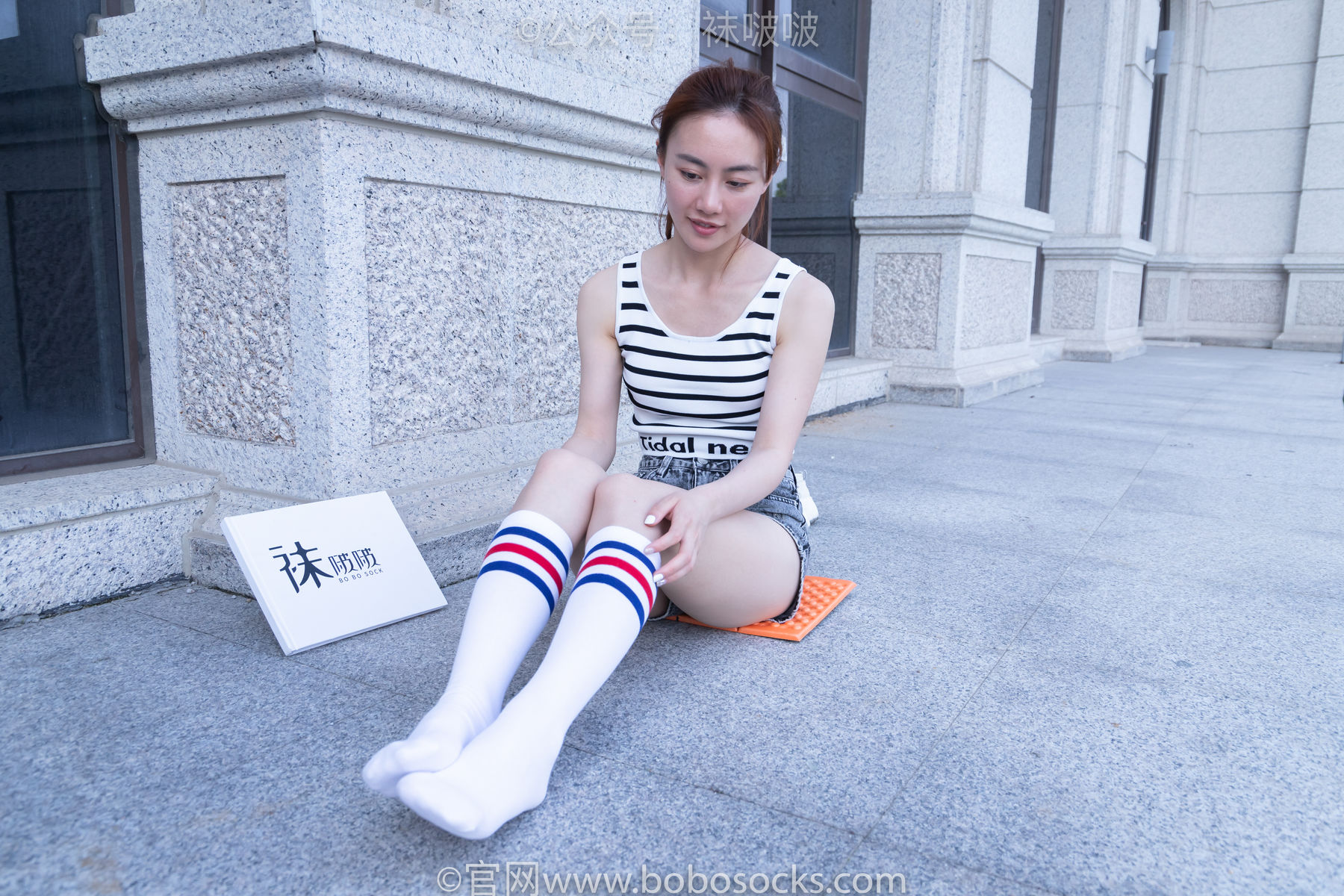 BoBoSocks袜啵啵 No.006 小米-运动鞋、白色小腿袜、裸足/(130P)