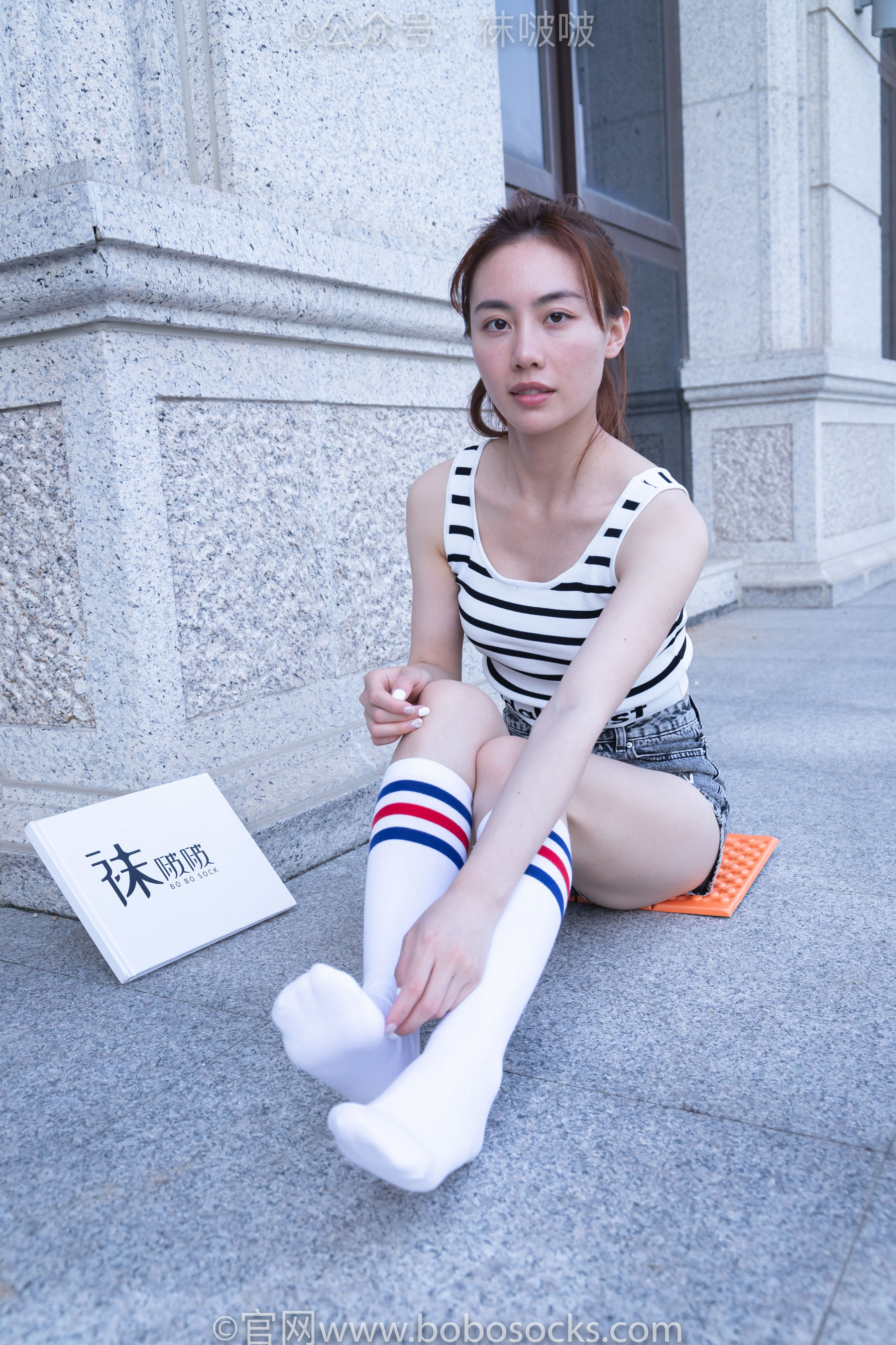 BoBoSocks袜啵啵 No.006 小米-运动鞋、白色小腿袜、裸足/(130P)