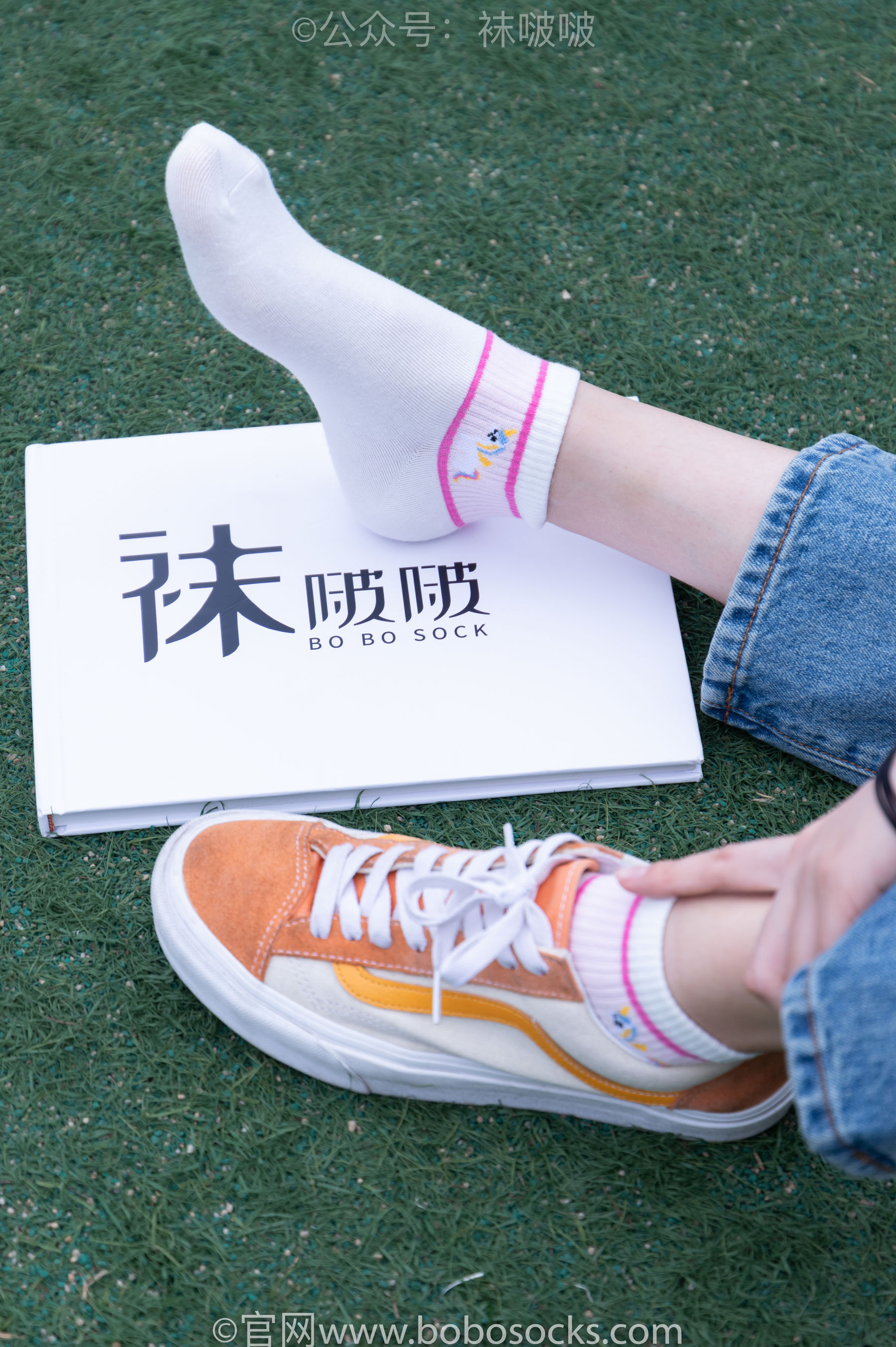 BoBoSocks袜啵啵 No.004 泡芙-vans帆布鞋、白棉袜、裸足/(127P)