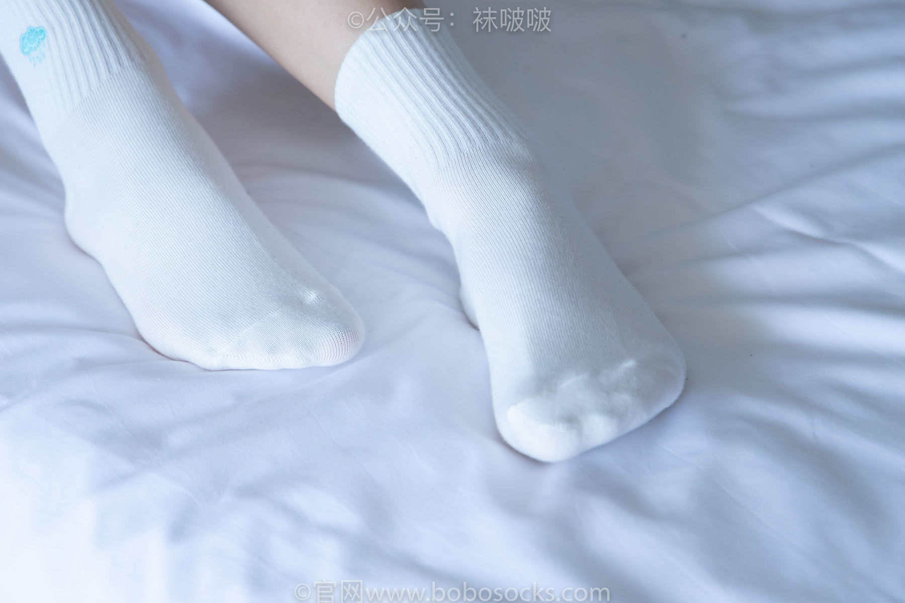 BoBoSocks袜啵啵 No.009 果冻-耐克板鞋、白棉袜、裸足/(130P)