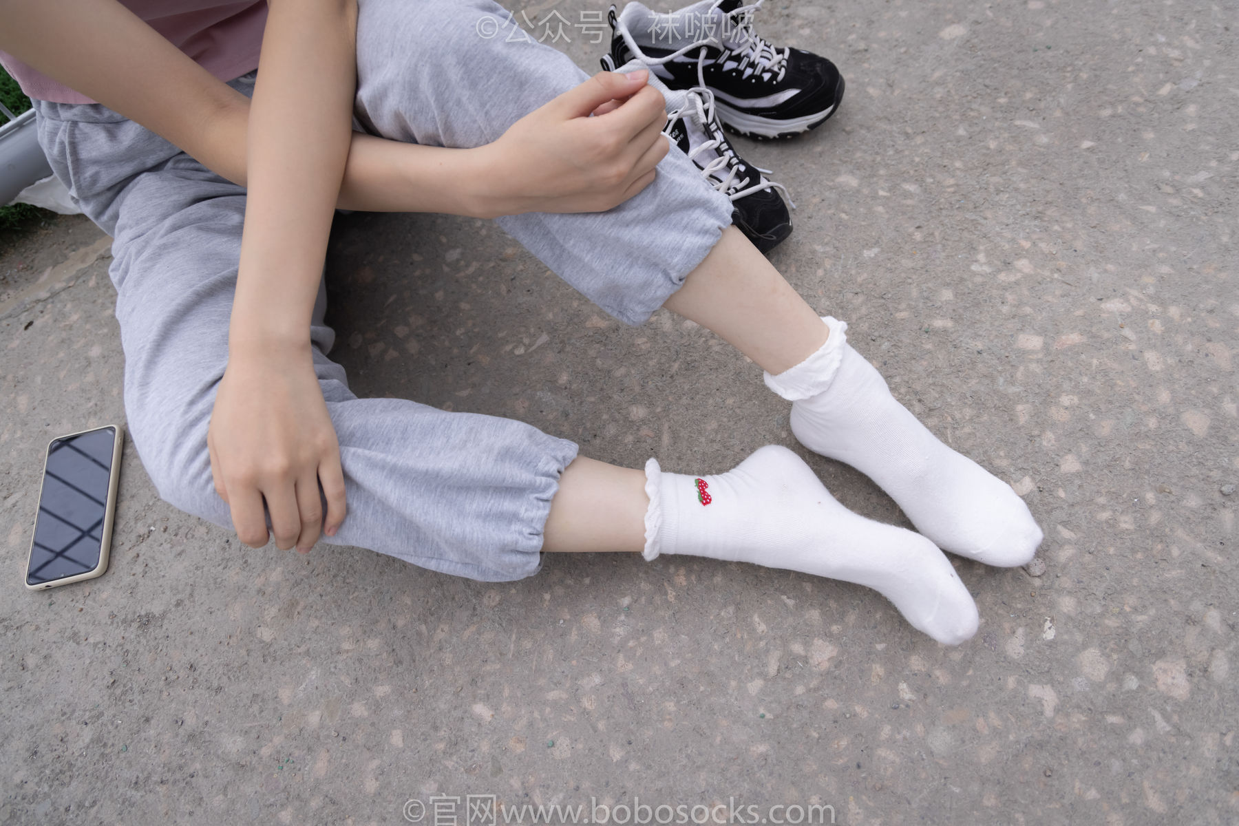 BoBoSocks袜啵啵 No.016 熊熊-斯凯奇运动鞋、棉袜、裸足/(147P)