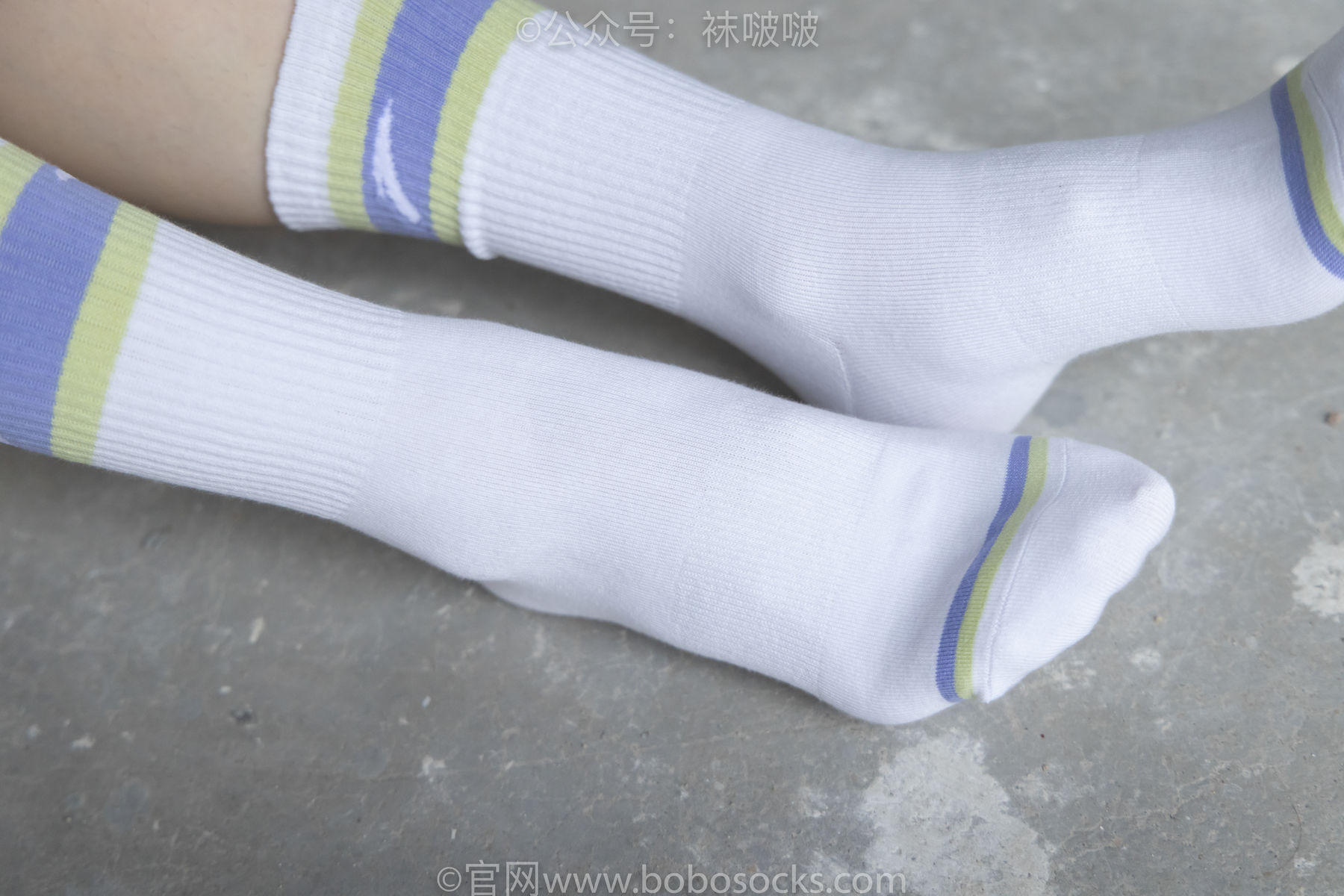 BoBoSocks袜啵啵 No.025 熊熊-安踏运动鞋、白色棉袜、裸足/(146P)