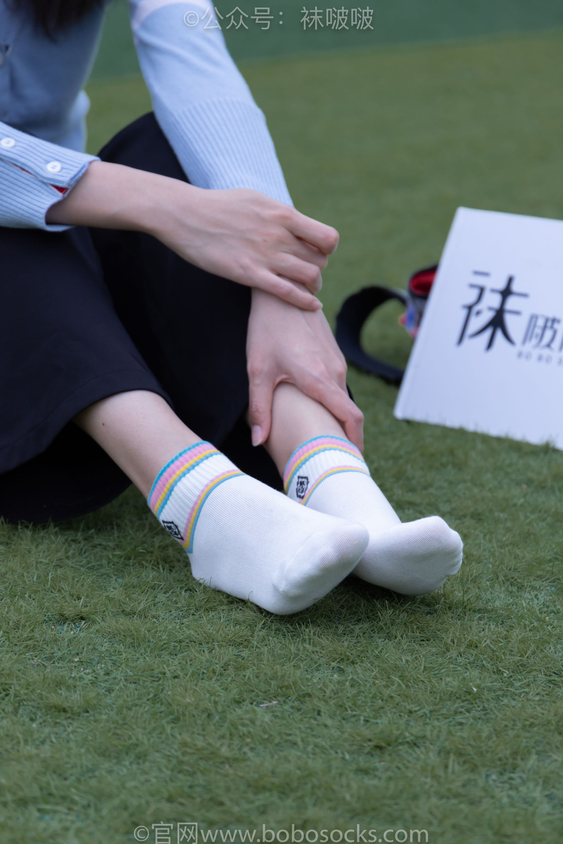 BoBoSocks袜啵啵 No.021 泡芙-板鞋、白棉袜、裸足/(131P)