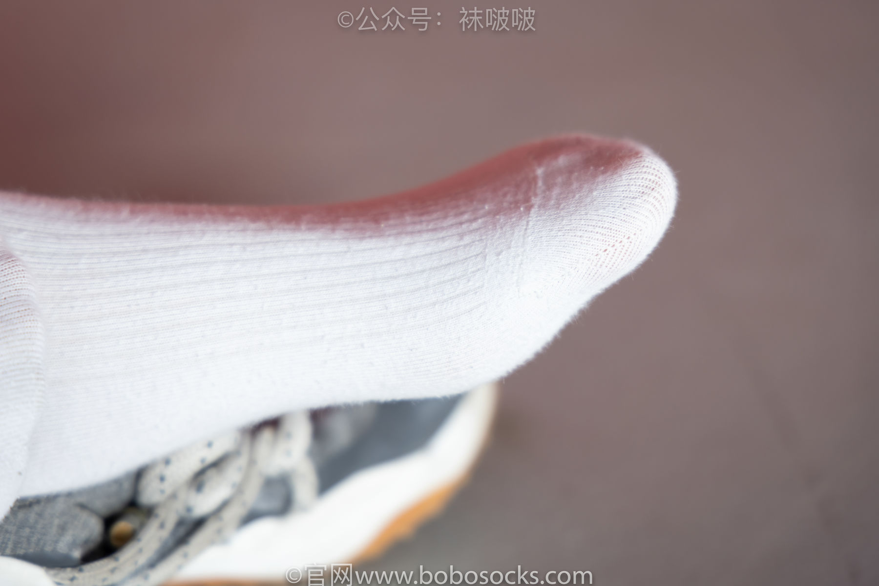 BoBoSocks袜啵啵 No.018 木木-运动鞋、白棉袜、裸足/(136P)