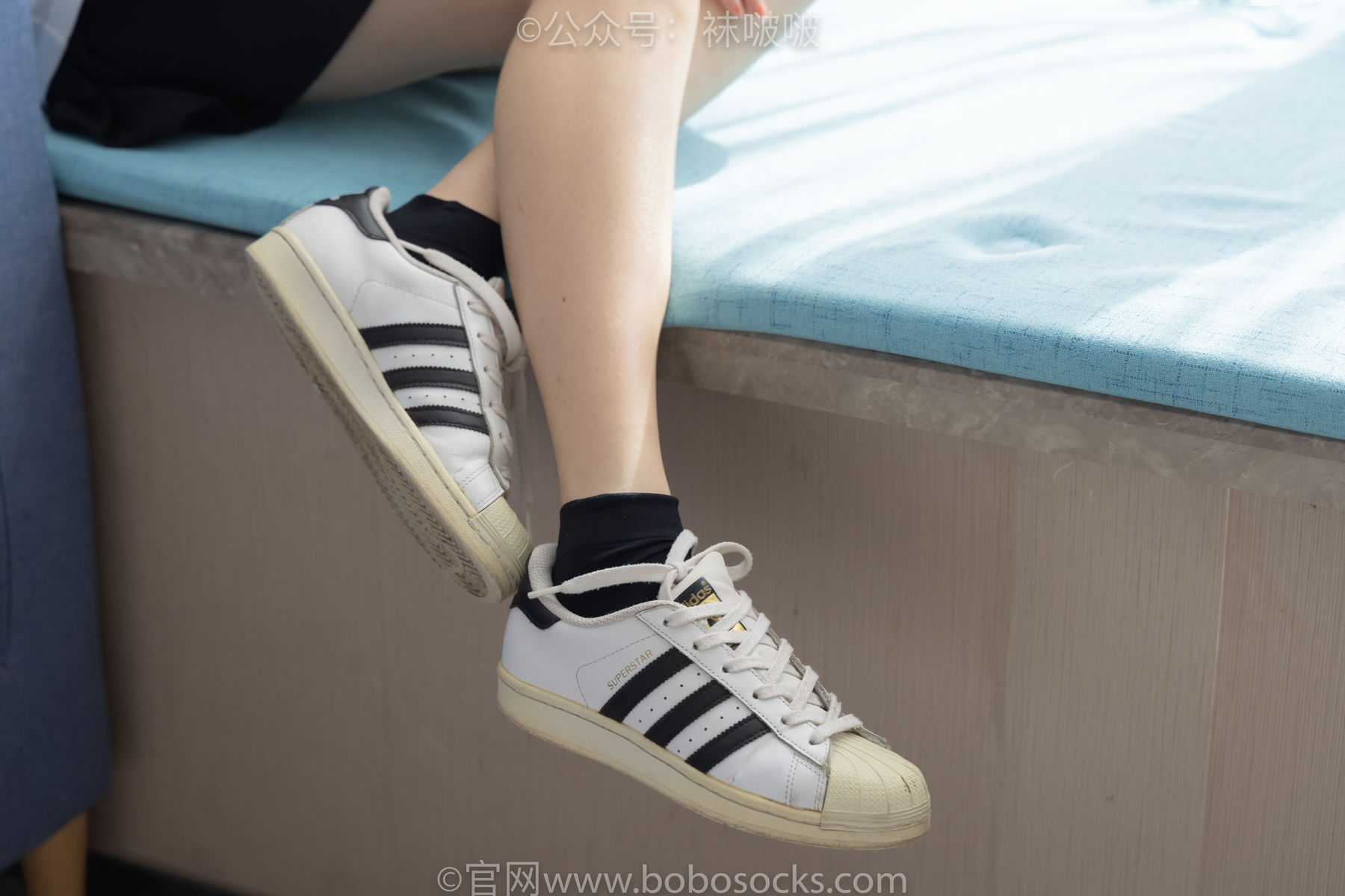 BoBoSocks袜啵啵 No.033 稚予-贝壳头、天鹅绒黑袜、天鹅绒白袜/(154P)