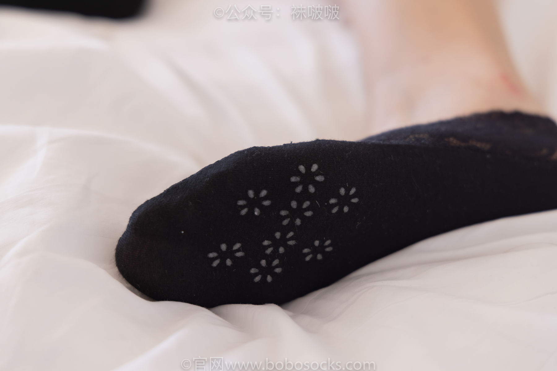 BoBoSocks袜啵啵 No.053 小甜豆-皮鞋、厚黑丝、黑色蕾丝船袜/(140P)