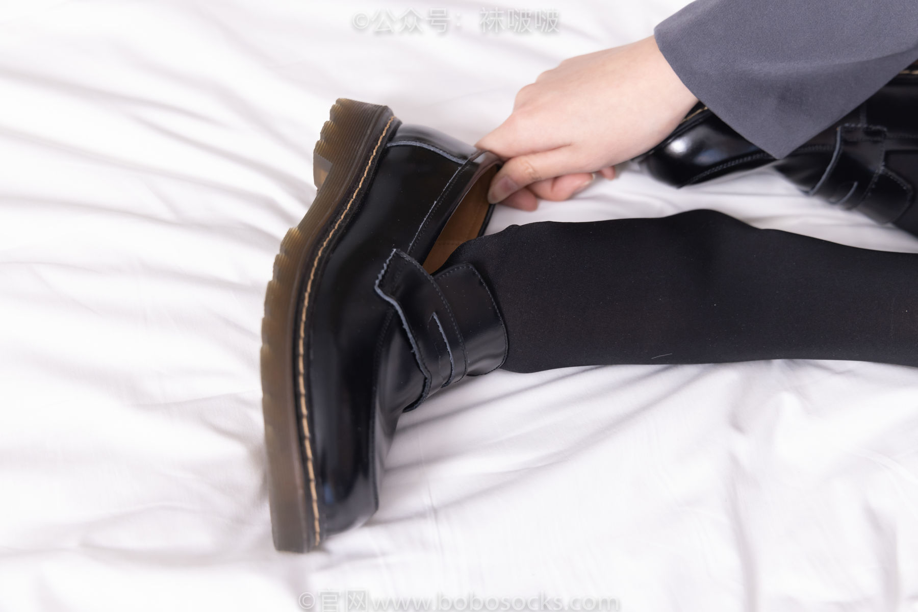 BoBoSocks袜啵啵 No.060 小甜豆-JK制服、皮鞋、厚黑丝/(131P)