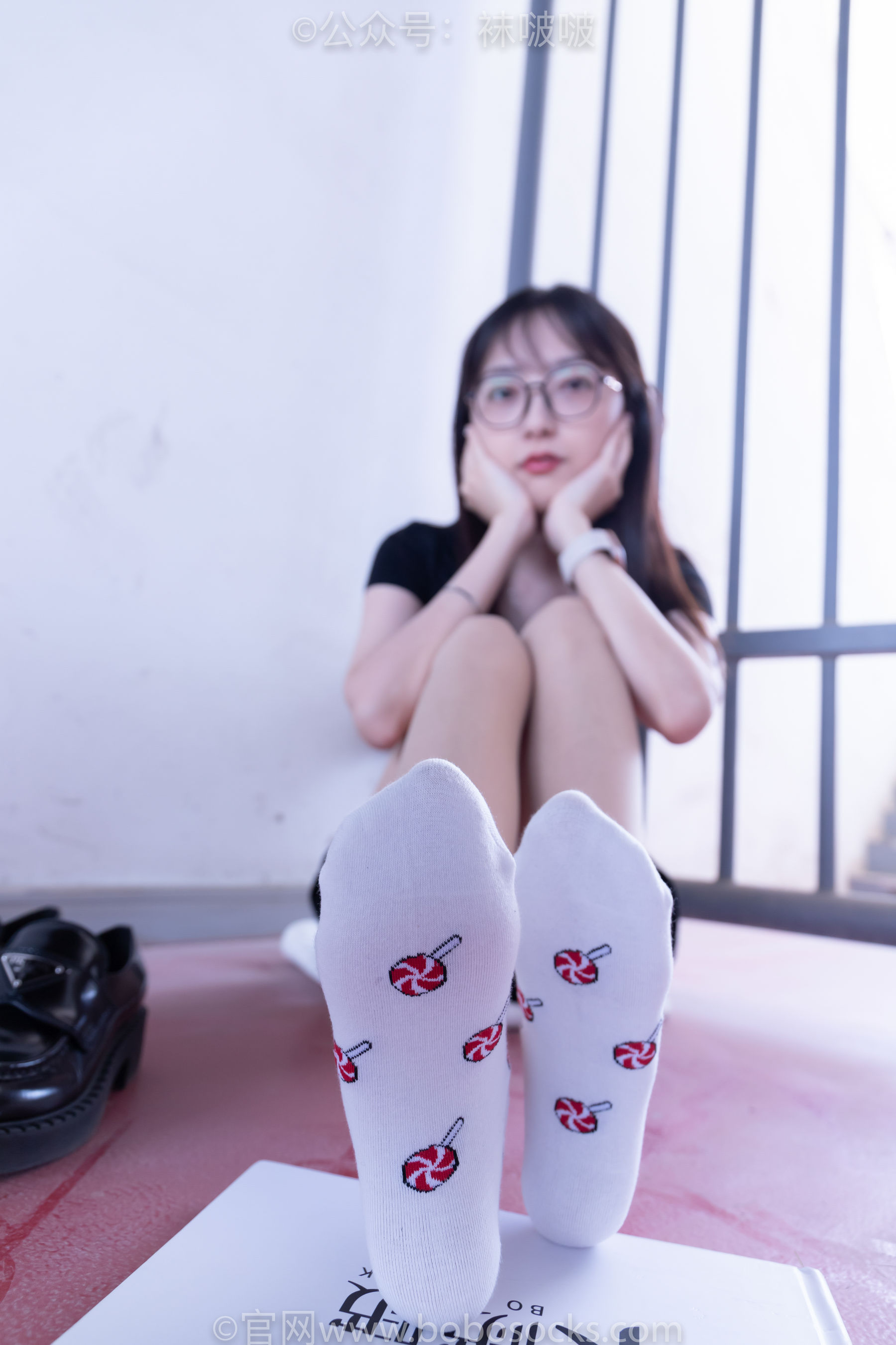 BoBoSocks袜啵啵 No.030 稚予- 皮鞋、短白棉袜、肉丝/(141P)