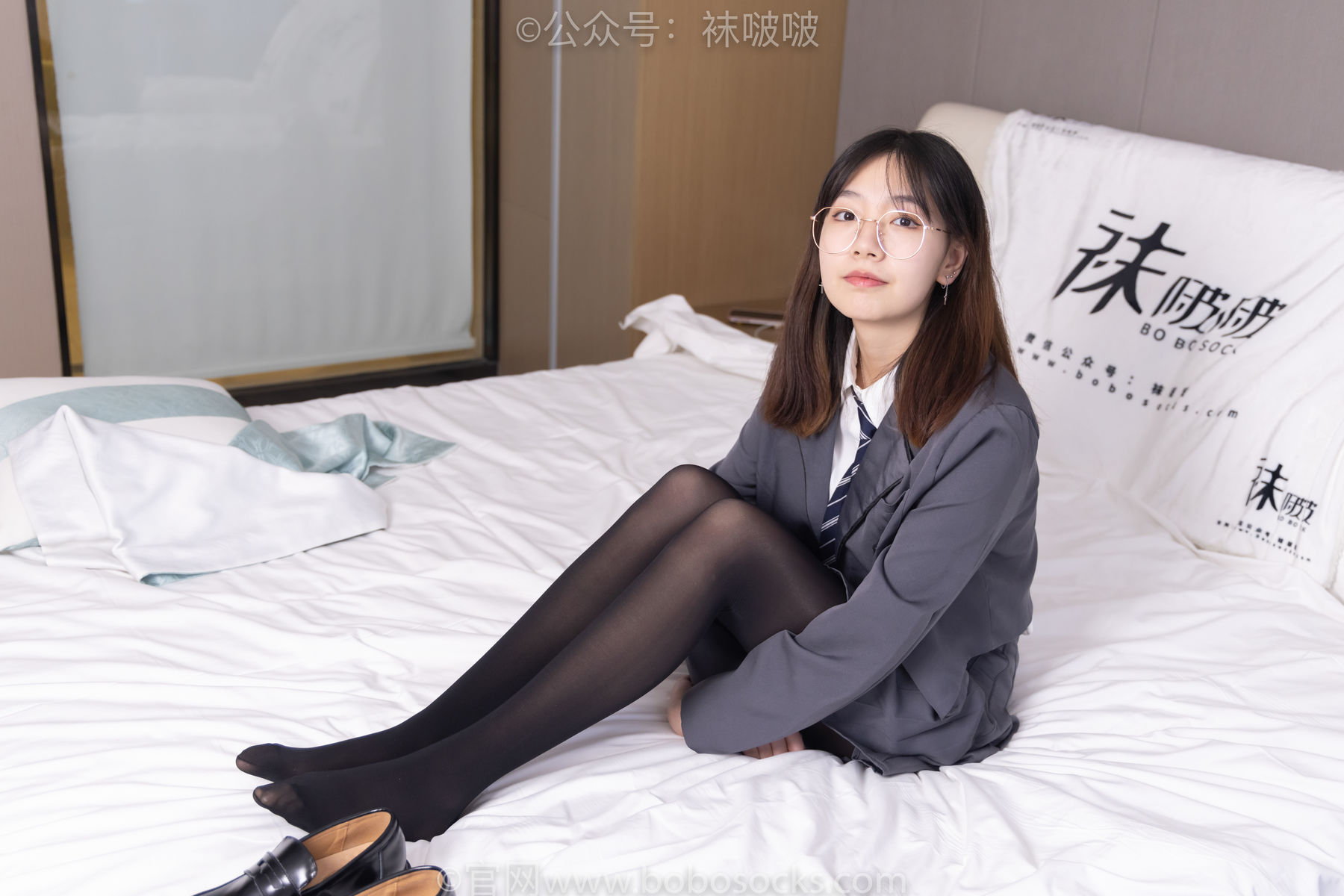 BoBoSocks袜啵啵 No.060 小甜豆-JK制服、皮鞋、厚黑丝/(131P)