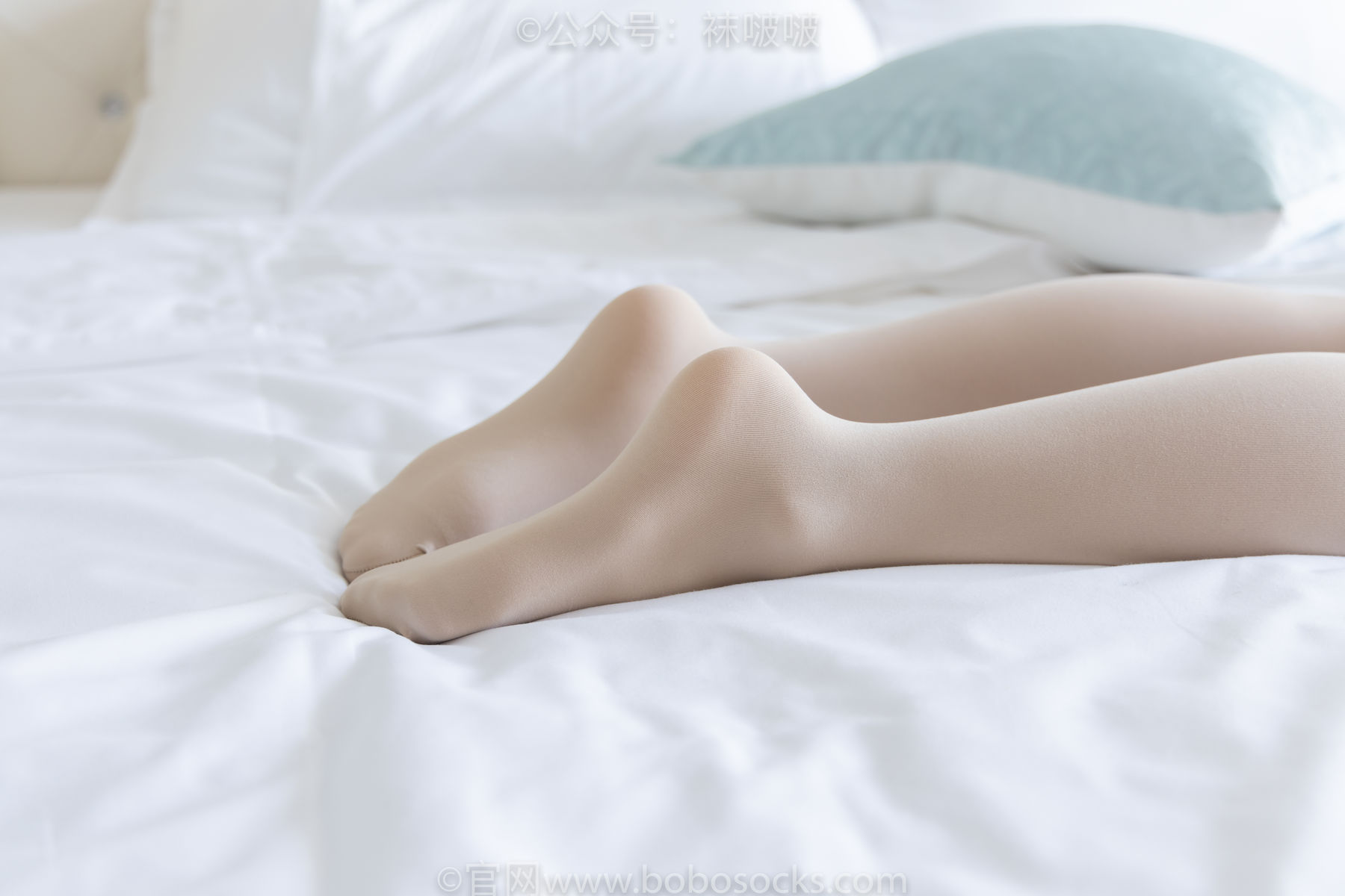 BoBoSocks袜啵啵 No.031 小奶熊-AJ板鞋、白棉袜、厚肉丝/(148P)