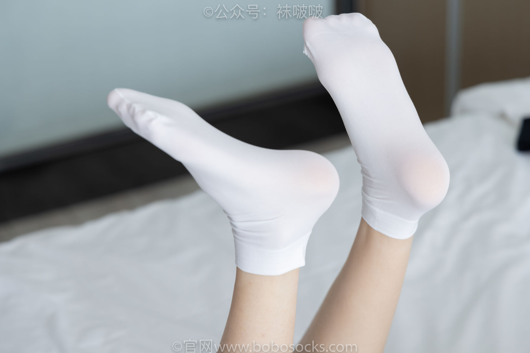 BoBoSocks袜啵啵 No.033 稚予-贝壳头、天鹅绒黑袜、天鹅绒白袜/(154P)