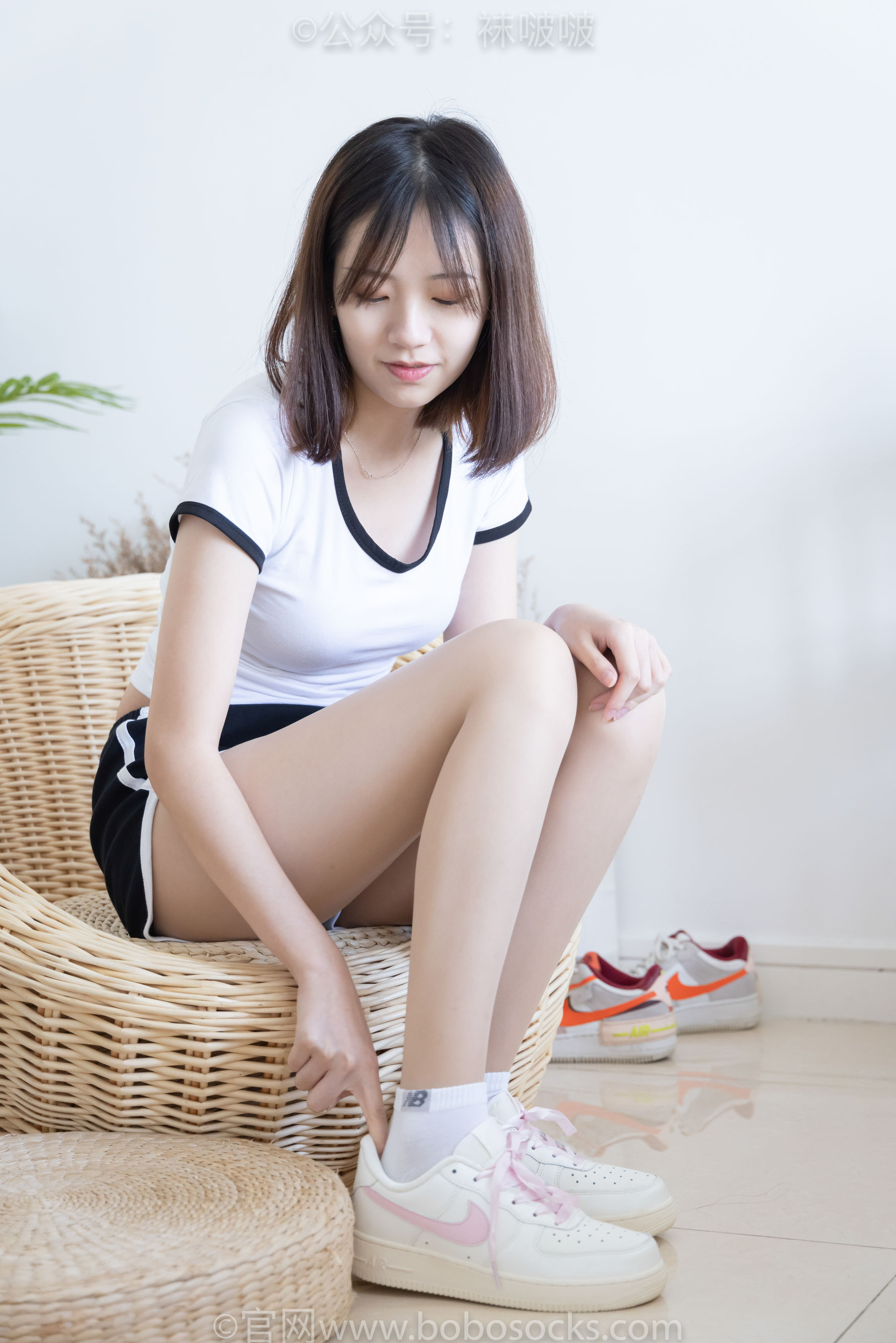 BoBoSocks袜啵啵 No.026 小甜豆-体操服、空军一号、白棉袜、肉丝/(149P)