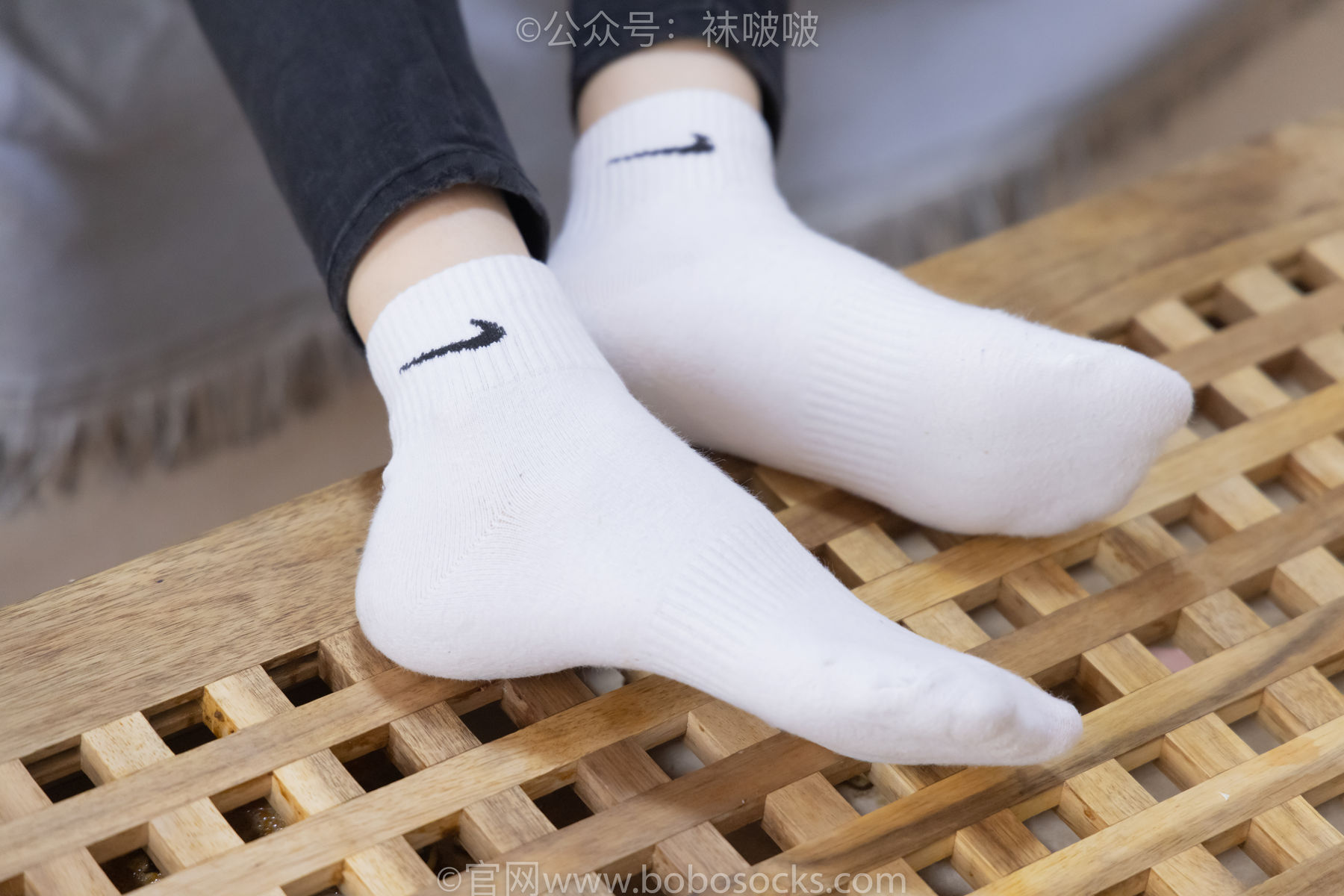 BoBoSocks袜啵啵 No.061 稚予-短靴、白棉袜、裸足/(145P)