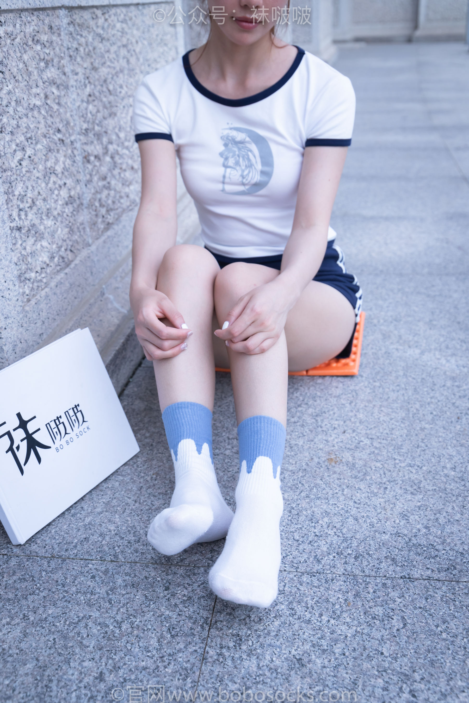 BoBoSocks袜啵啵 No.028 小米-运动鞋、白棉袜、裸足/(133P)