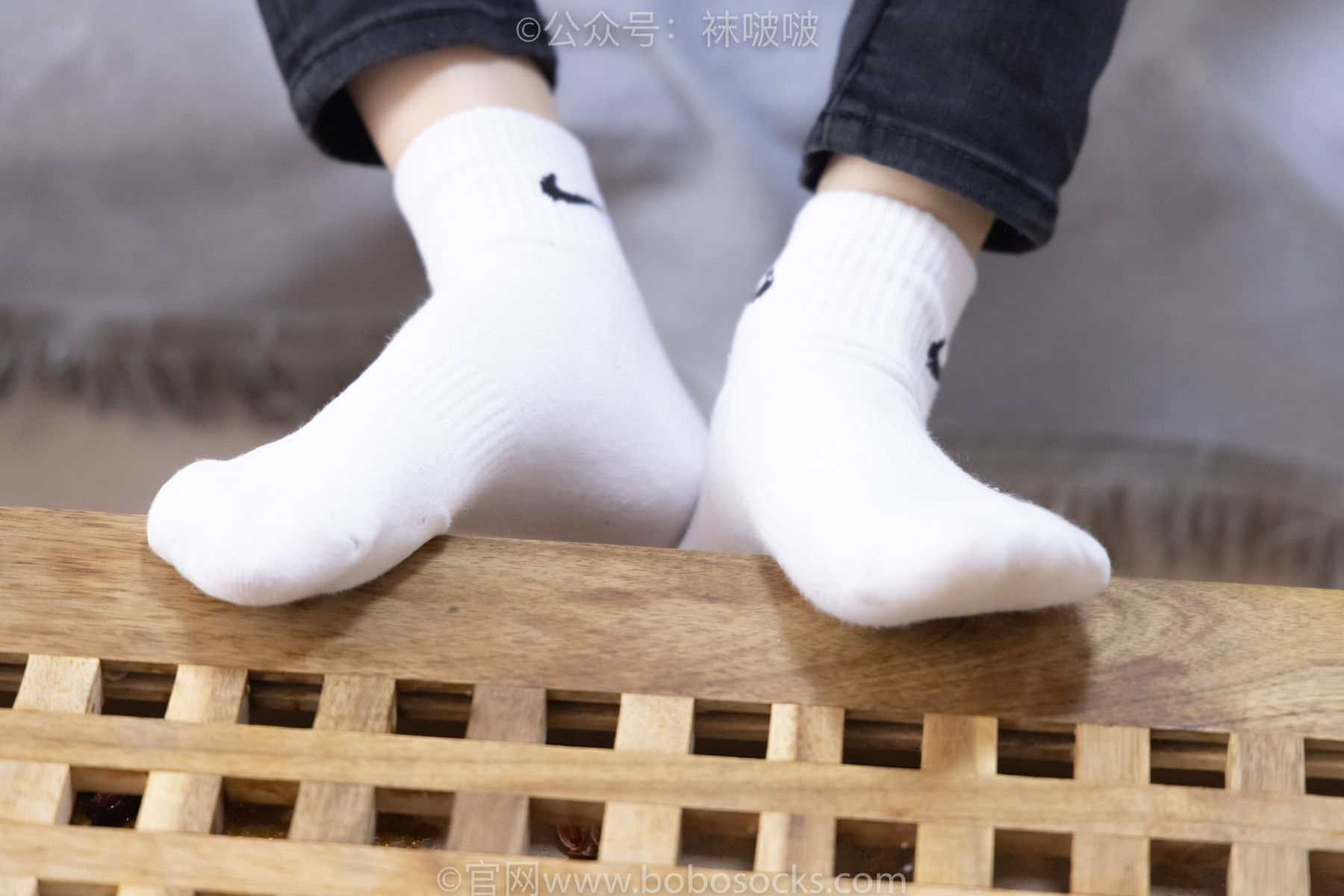 BoBoSocks袜啵啵 No.061 稚予-短靴、白棉袜、裸足/(145P)