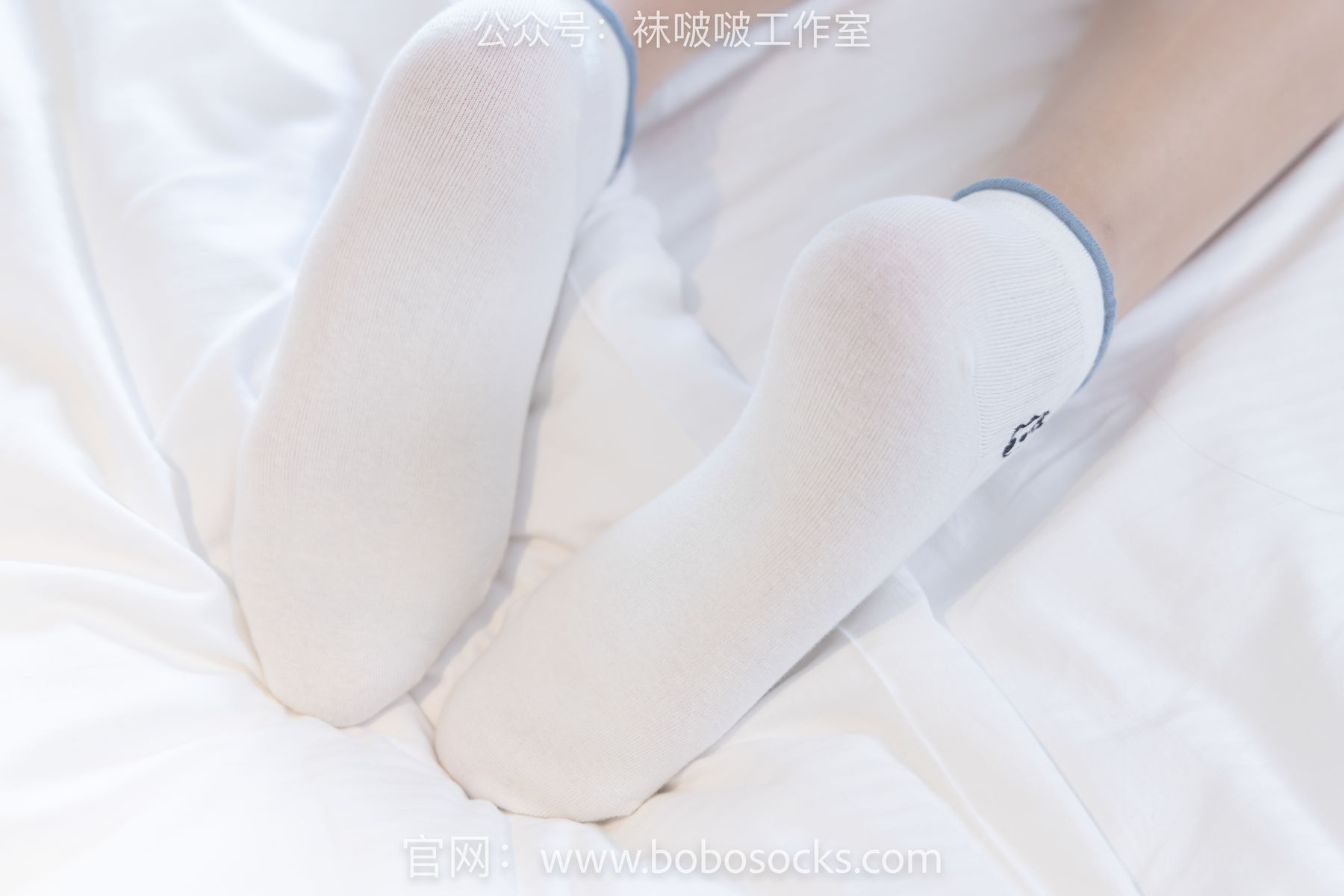 BoBoSocks袜啵啵 No.096 小甜豆-板鞋、白棉袜、油亮肉丝/(145P)