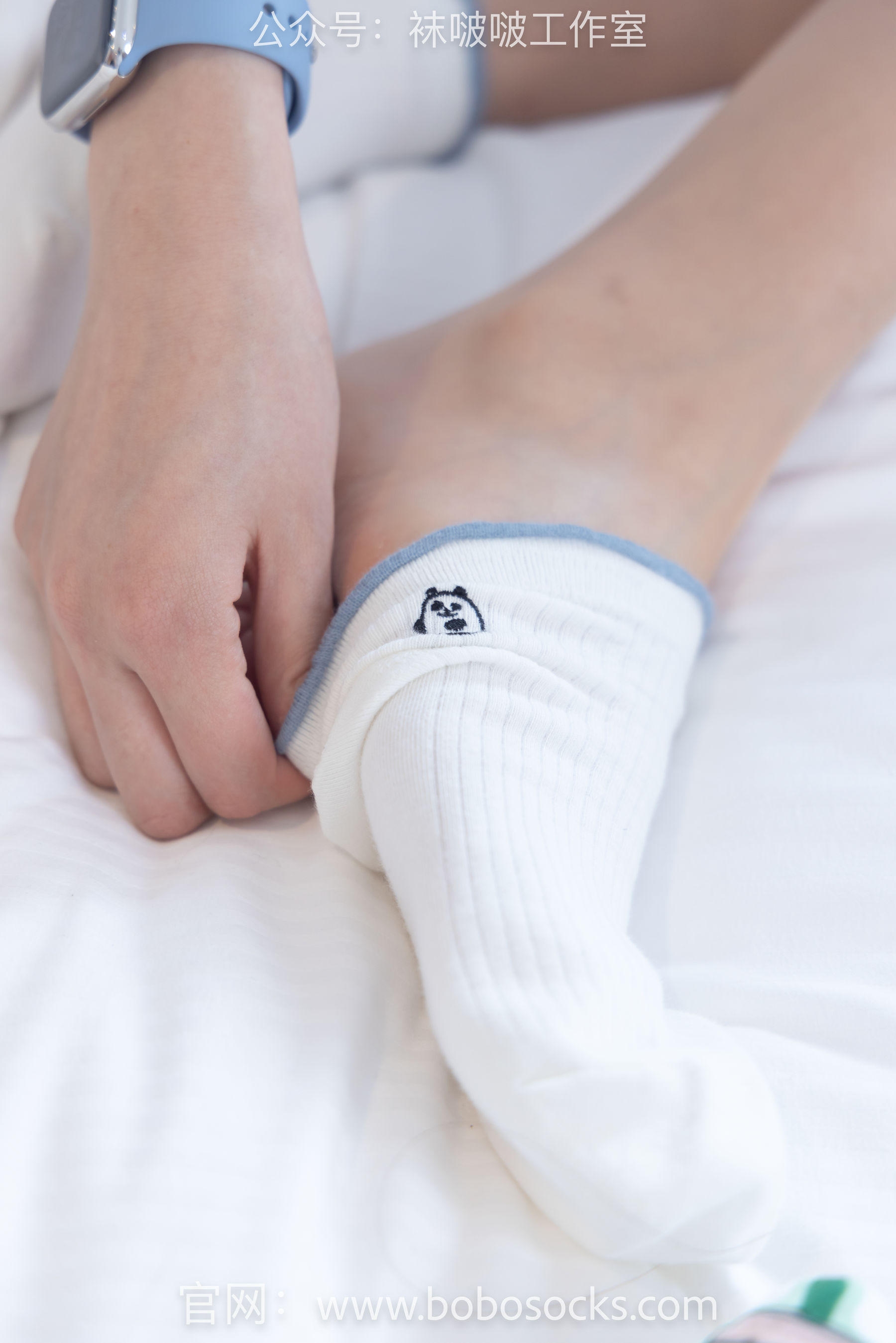 BoBoSocks袜啵啵 No.096 小甜豆-板鞋、白棉袜、油亮肉丝/(145P)