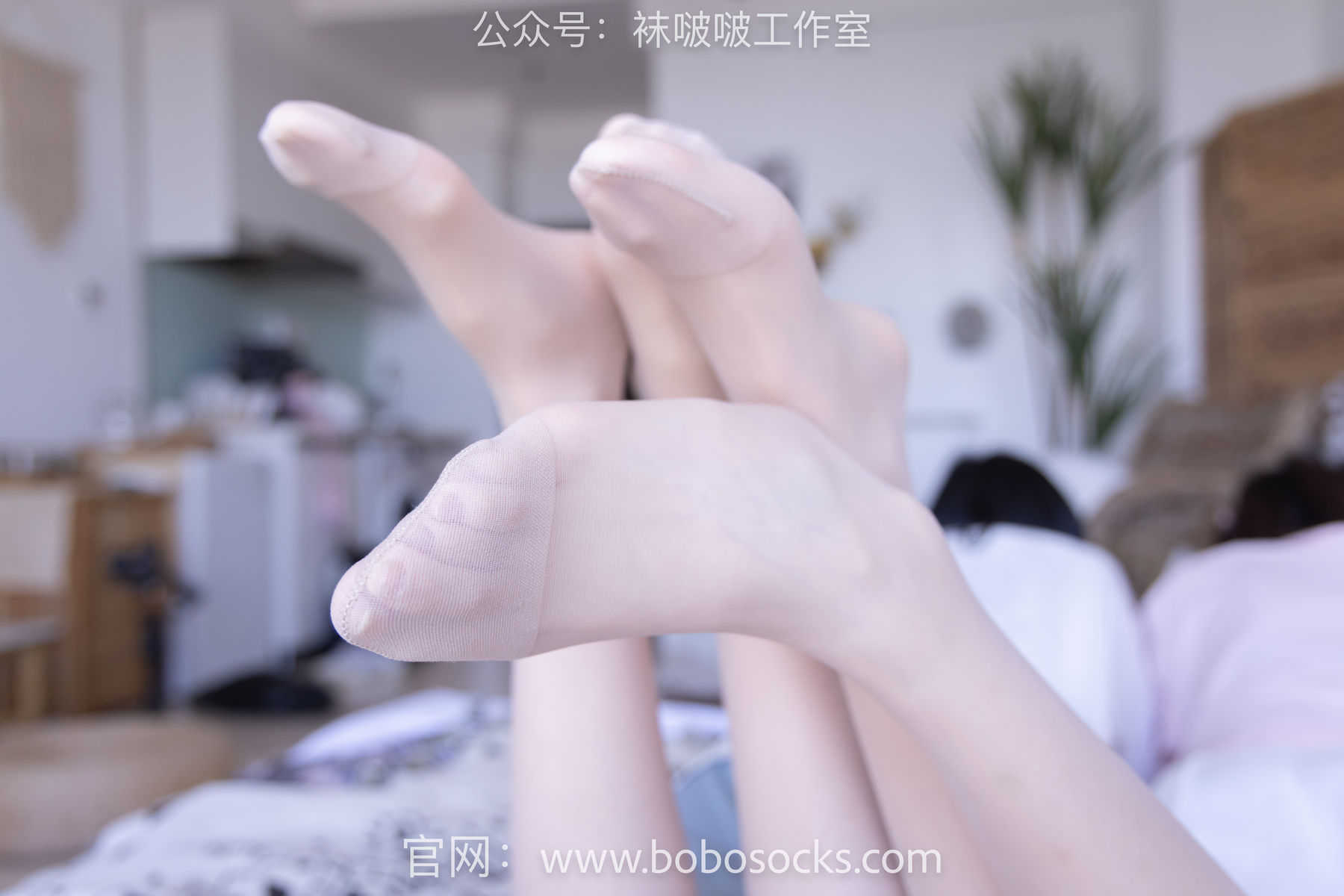 BoBoSocks袜啵啵 No.100 小甜豆与稚予-板鞋、肉丝、脚对脚互动剧情/(132P)